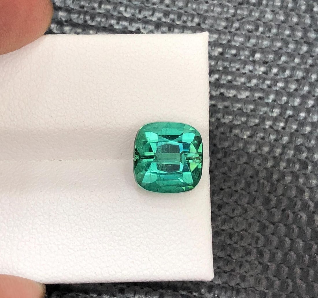 5.36 CT Faceted Blue Green Tourmaline Gemstone - 4