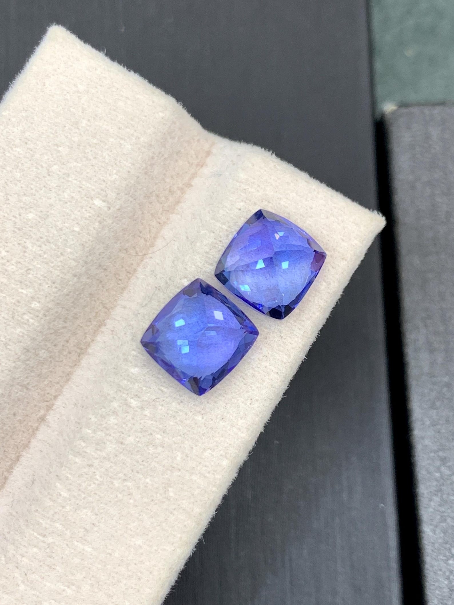 Natural Tanzanite Gemstones Pair, AAA Grade Tanzanite Loose Stones - 7