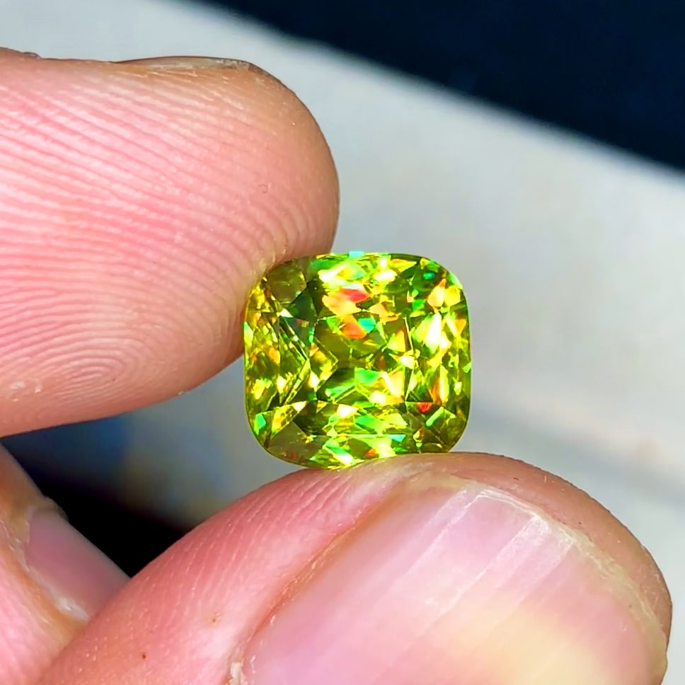 Green Sphene Ring Stone, Full Fire Sphene Gemstone For Ring Making - 5