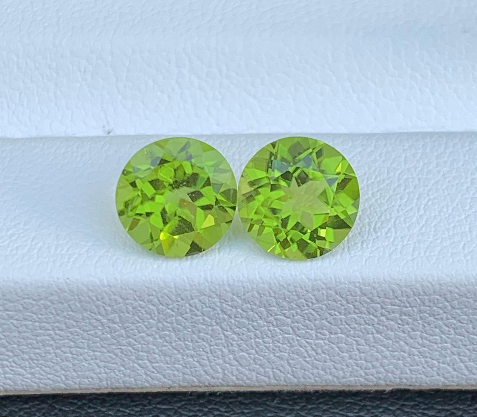Round Cut Peridot Pair Gemstone: Natural August Birthstone 3.05 CTs - 5