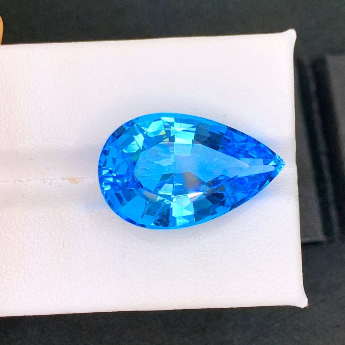 Swiss Blue Topaz Gemstone, Natural Topaz Necklace Stone, Pear Shape Topaz - 2