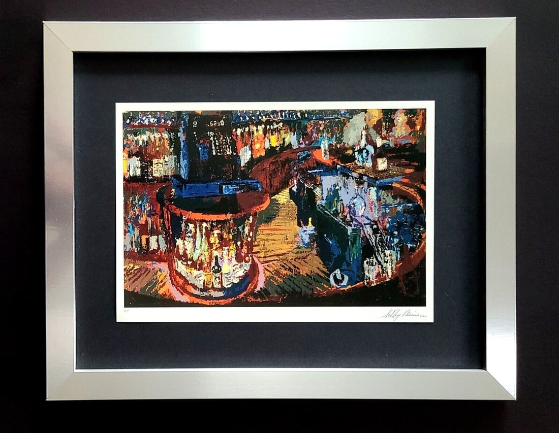 LEROY NEIMAN + 1980's VINTAGE SIGNED PRINT FRAMED + " RUSH STREET BAR ": We have for Sale this LEROY NEIMAN AWESOME 1980'S PRINT AFTER THE SERIGRAPH " RUSH STREET BAR " PLATE SIGNED FULL OF COLOR PRINT SIZE OF THE PRINT IS ABOUT: 9 X 11 in NEW SILVER FRAME COVERS AN AREA O