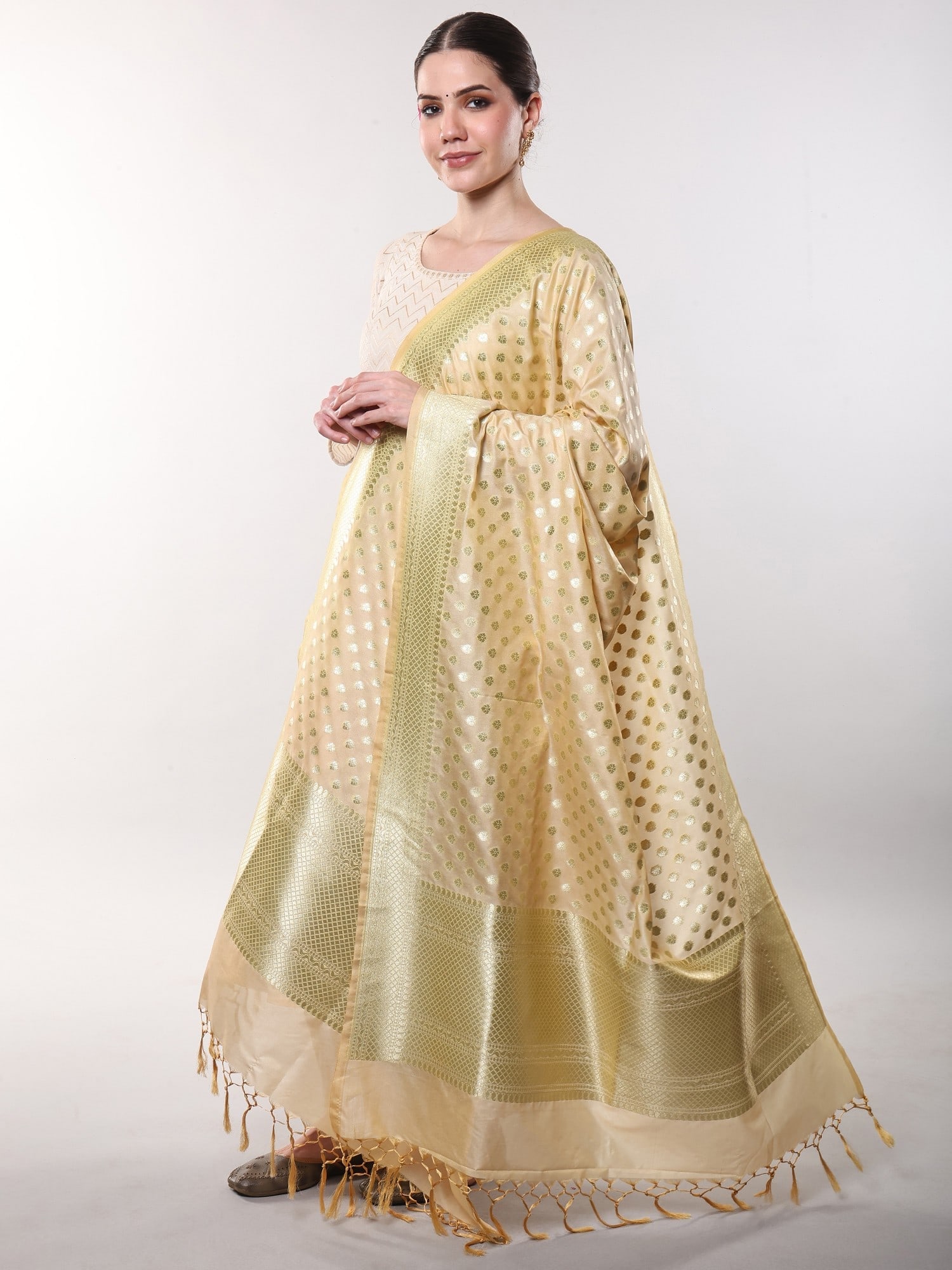 Banarasi Silk Kataan Zari Jaal Dupatta - 2