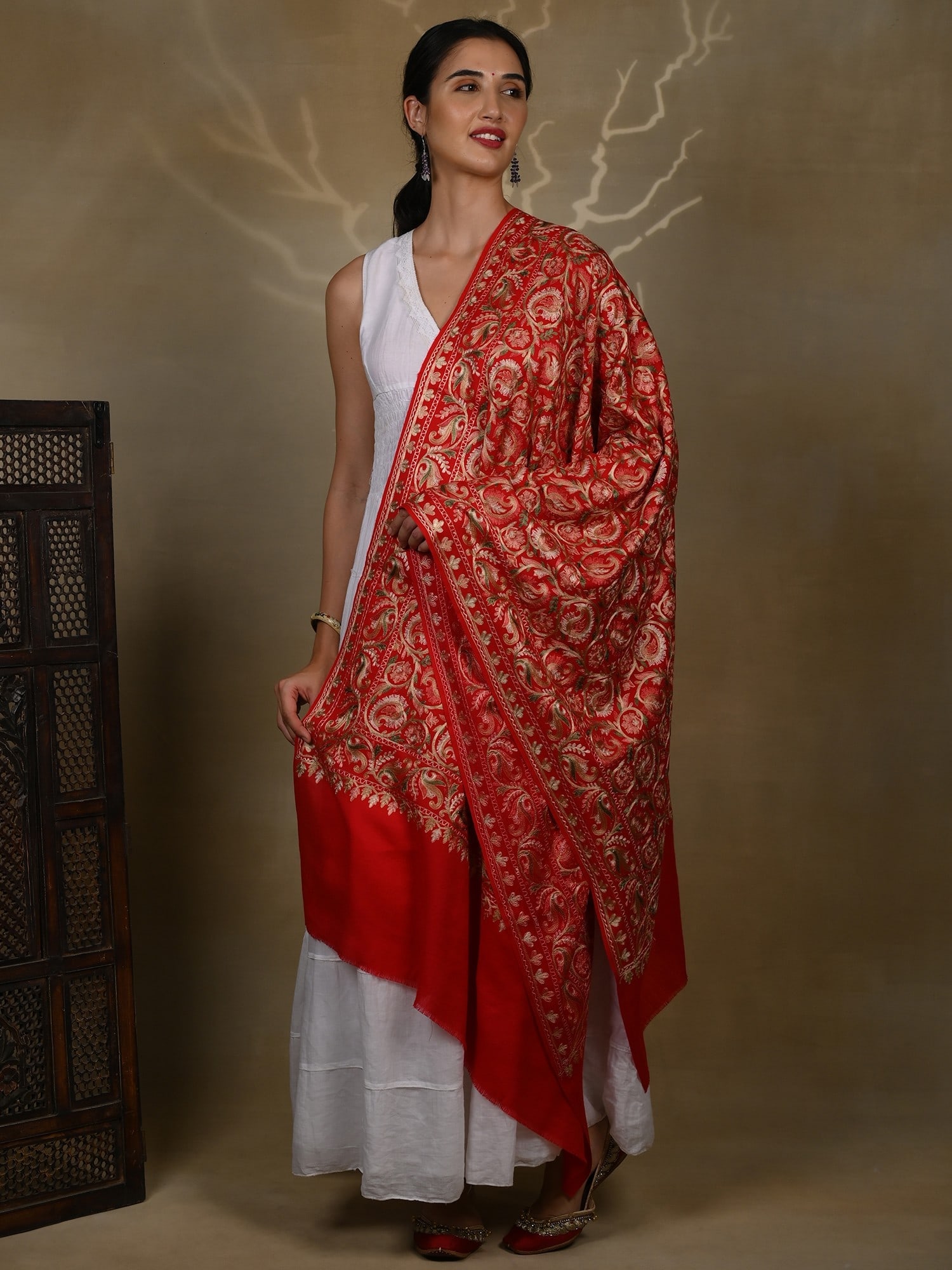 Pure Woolen True Red Stole with Detailed Multicolored Paisley All over Aari Threadwork from Kashmir - 2