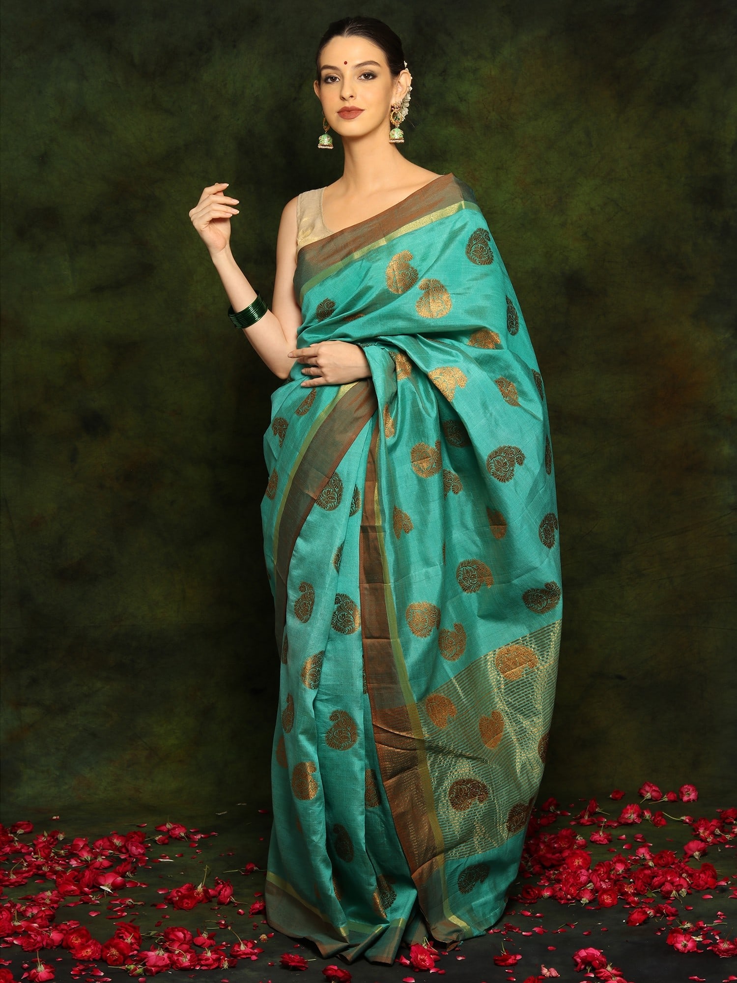Art Silk Saree with Golden Stripes and Traditional Paisley Motifs All Over: Title:Art Silk Saree with Golden Stripes and Traditional Paisley Motifs All Over Description:Art silk stands as the ideal fabric for modern-day traditional wear, offering the perfect blend of luxury