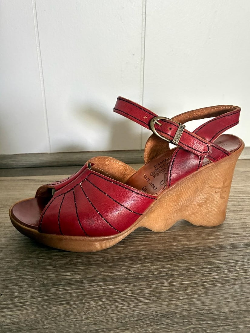 Vintage 1970s Famalore Platform Shoes Wavy Bottom Hi-Up Sz 7-7.5 (1 of 9)