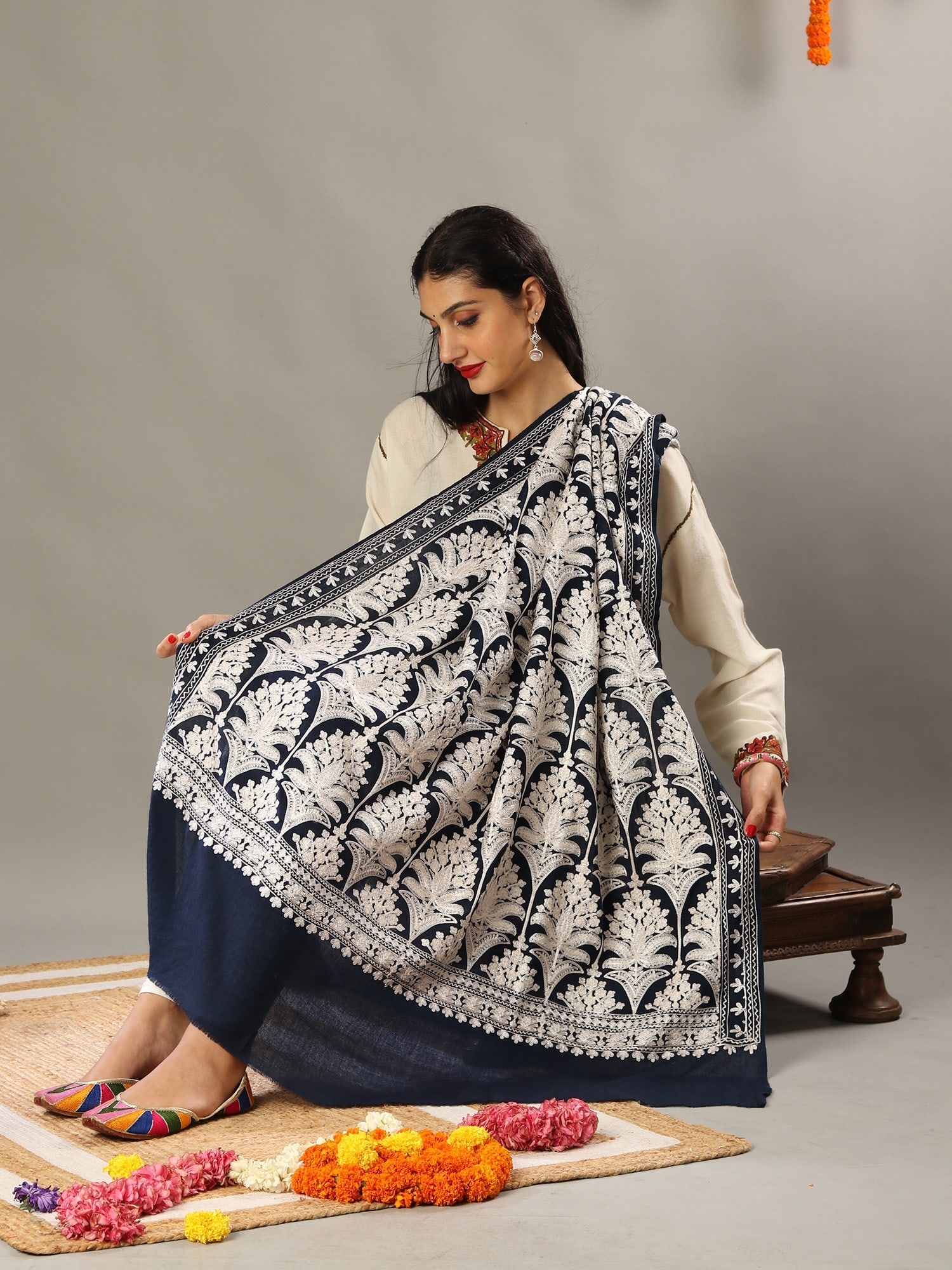 Amritsari Chain Stitch Satin Aari Embroidered Mughal Motif Pure Wool Shawl: Title:Amritsari Chain Stitch Satin Aari Embroidered Mughal Motif Pure Wool Shawl Reference:itemcode : GAF154-Navy blue Reserve: $136.00 Shipping: Domestic: Shipping rates are determined by