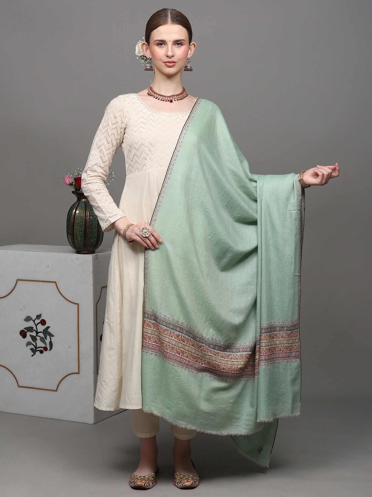 Mist-Green Pure Pashmina Palledar Shawl with Sozni Embroidery by Hand: Title:Mist-Green Pure Pashmina Palledar Shawl with Sozni Embroidery by Hand Description:This “ Pashmina Shawl”, a whisper of opulence draped in ethereal mist, captivates the senses with it