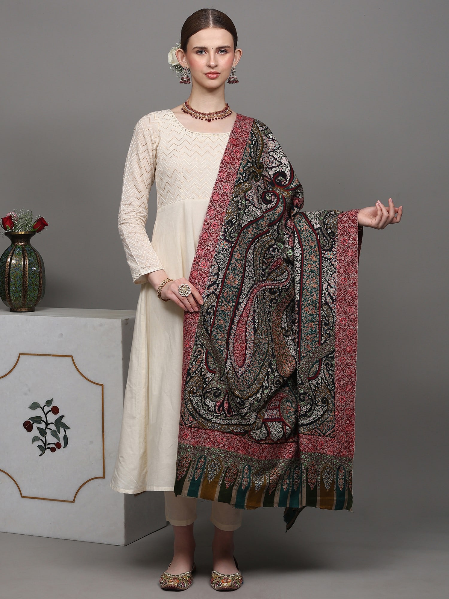 Pure Pashmina Shawl with All-Over Intricate Sozni Embroidered Paisleys in Multicolor Thread and Kani: Title:Pure Pashmina Shawl with All-Over Intricate Sozni Embroidered Paisleys in Multicolor Thread and Kani Border Description:This Pashmina Multicolored Shawl is an extravagance of art and tradition. 