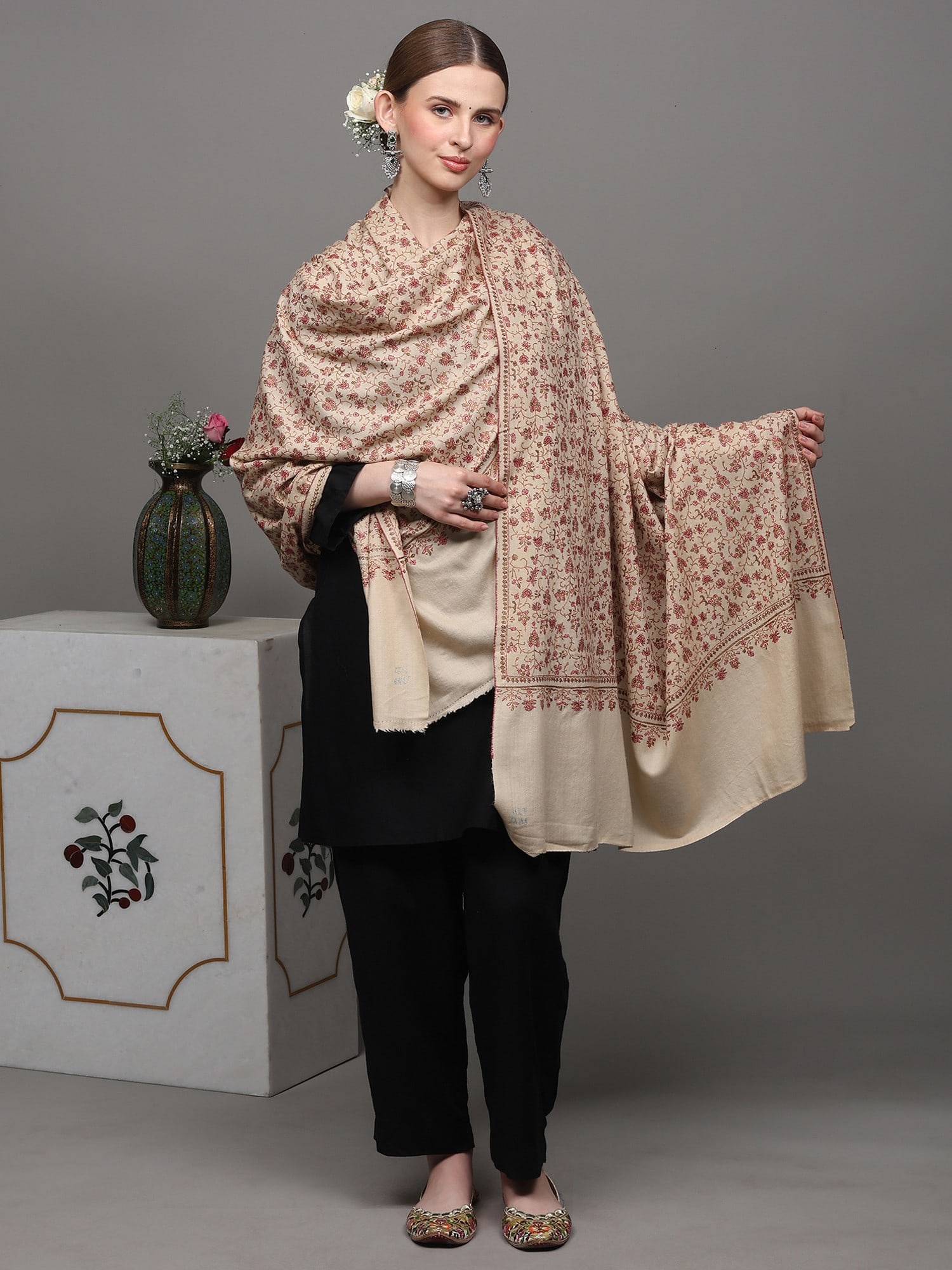 Whitecap-Gray Pure Pashmina Shawl with Sozni Hand-Embroidered Leaf Vines in Multicolor Thread - 2
