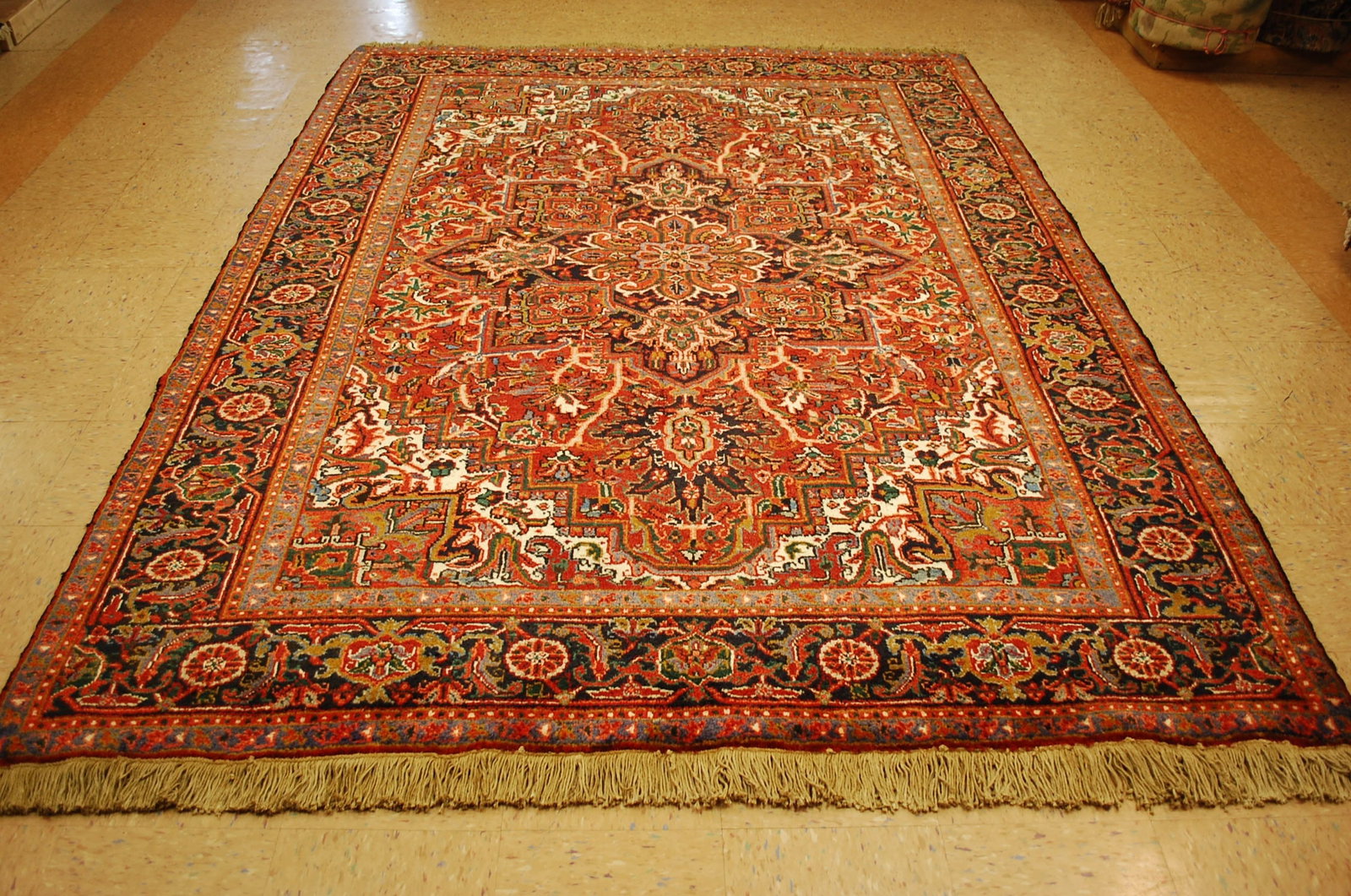 Persian HERIZ RUG 7' x 9'5" - 16