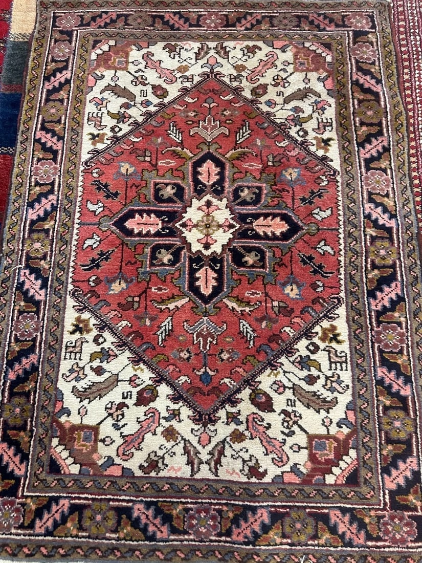 Hand Knotted Wool Herizz Rug 4.2x3.2 ft. - 5