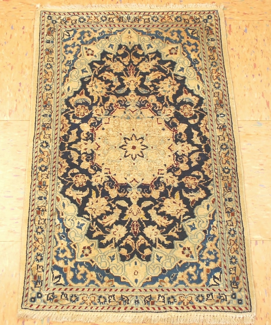 Persian ISFAHAN RUG 1.8 x 2.8 - 13
