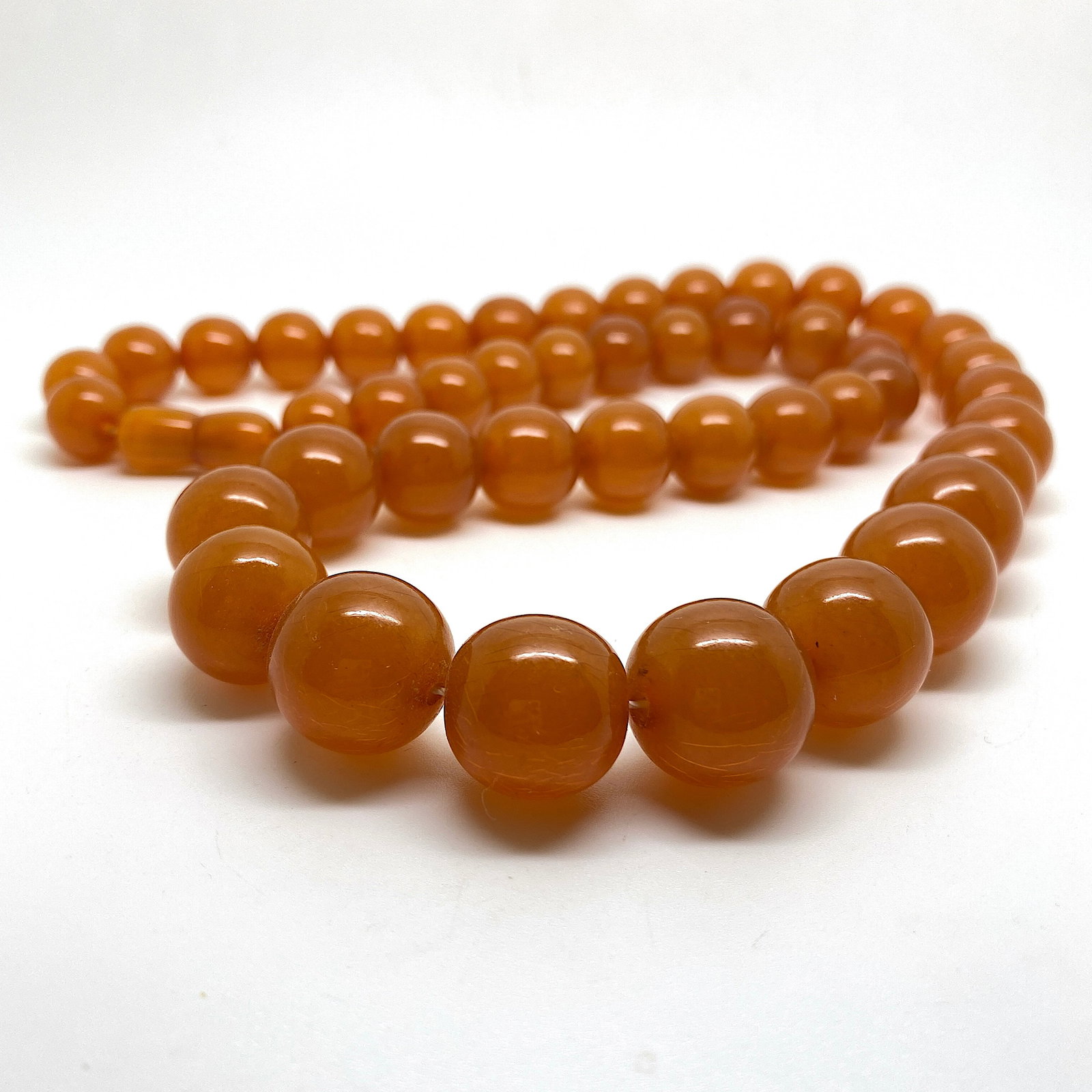 Alluring Unique Vintage Amber Necklace made from Round Amber beads - 8