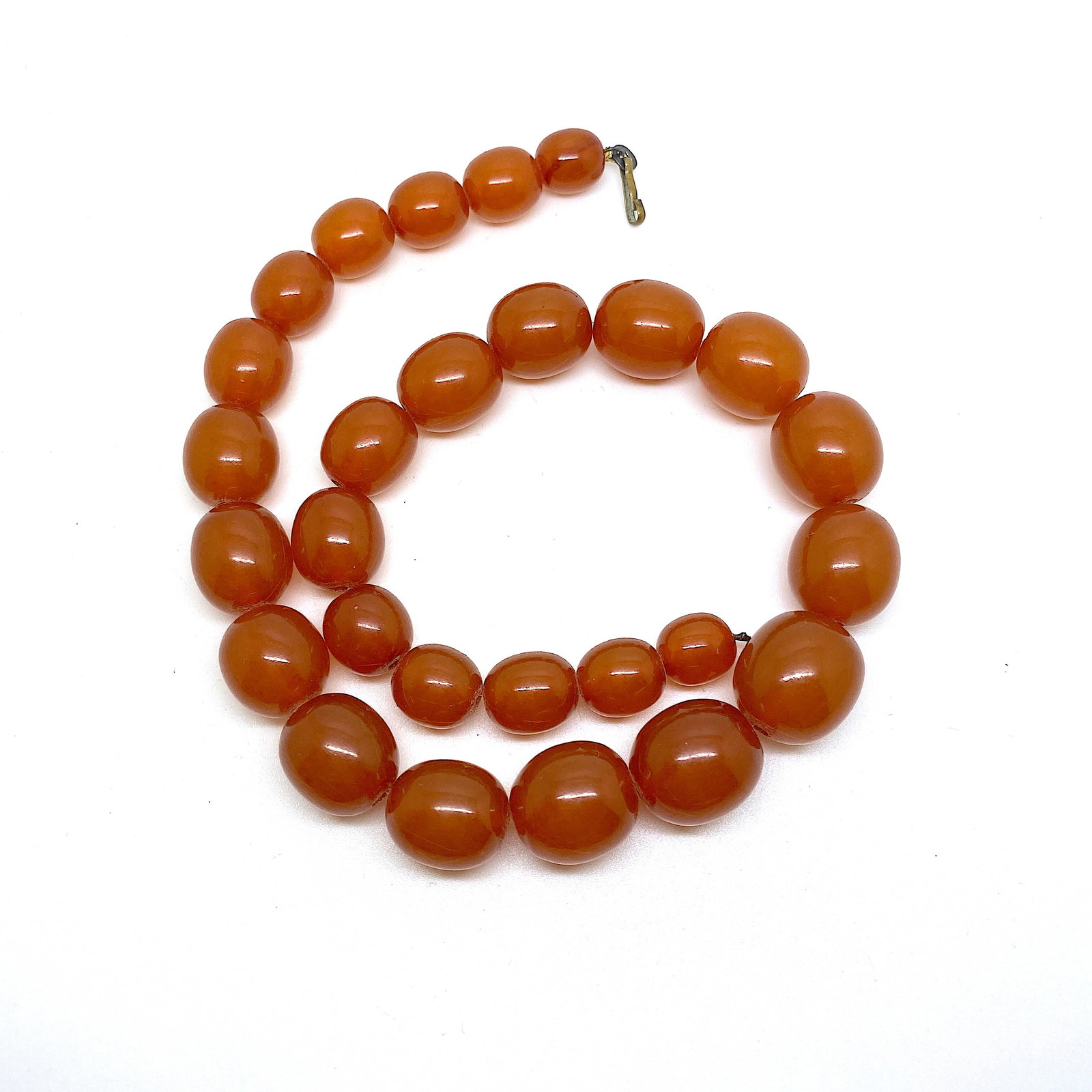 Exquisite Vintage Amber Necklace made from Olive shaped Amber beads - 8