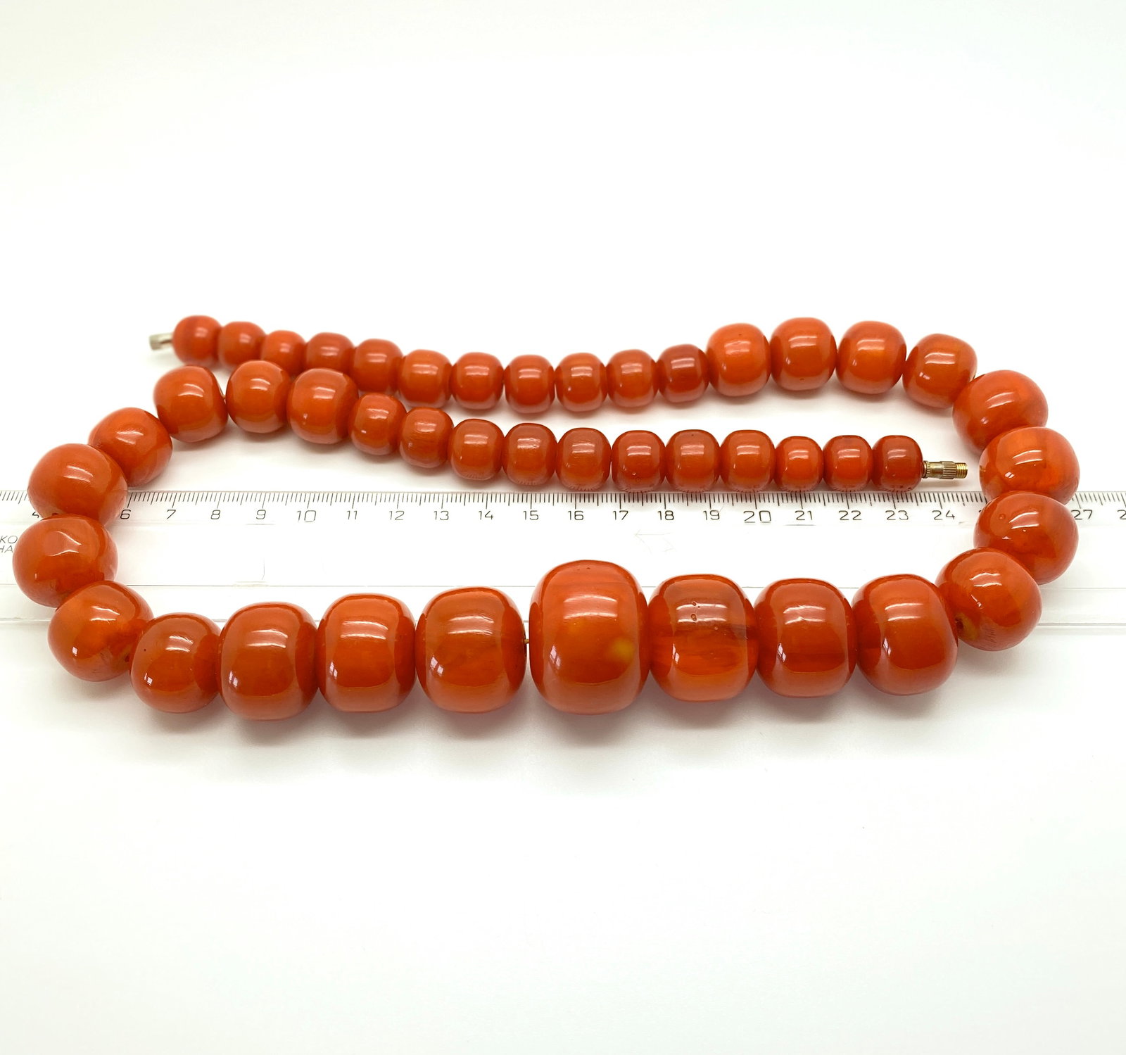 Splendid Bakelite Necklace made from Barrel shaped Bakelite beads - 9