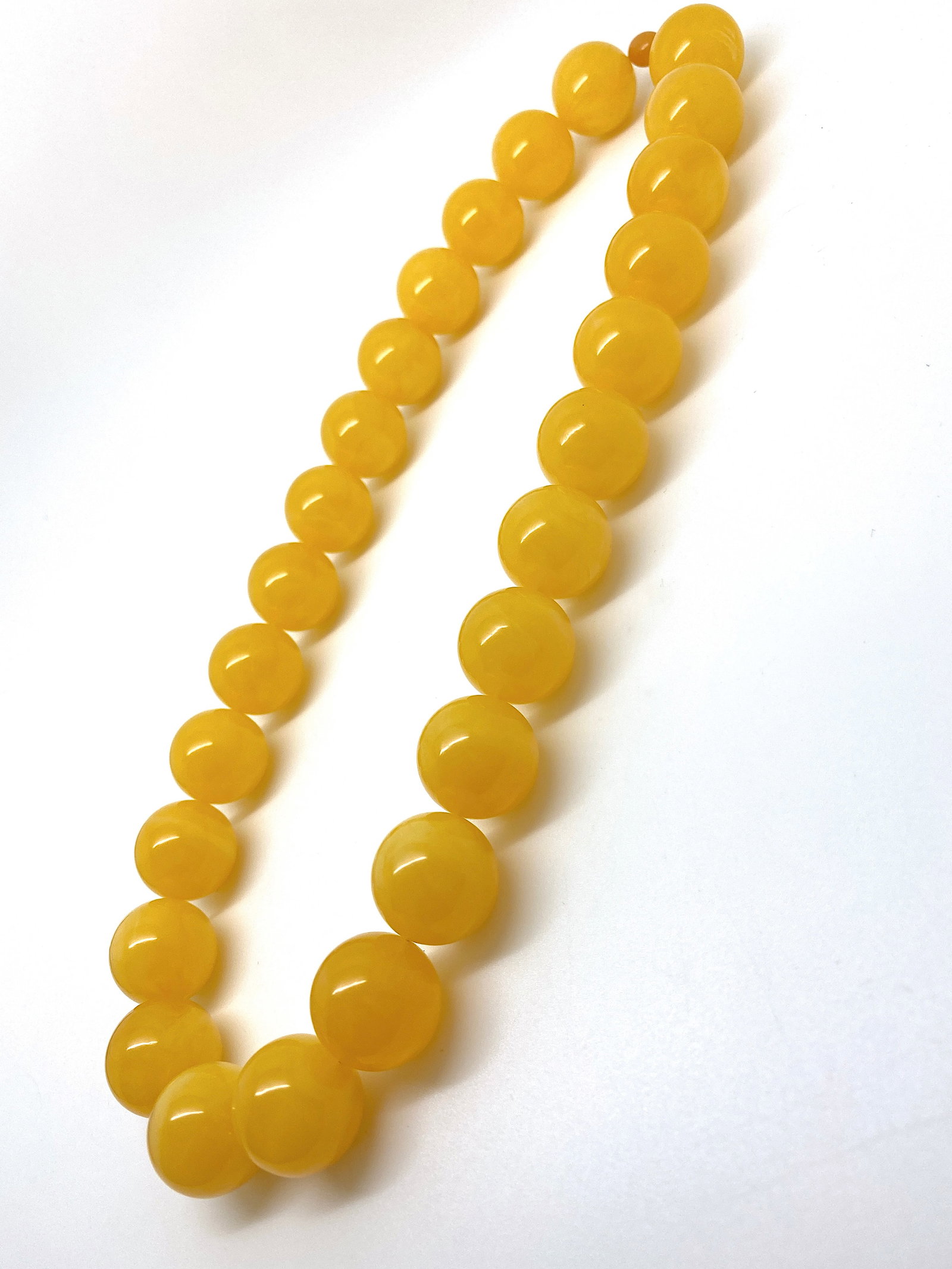 Unique and Stunning Amber Necklace made from Round Amber beads - 7