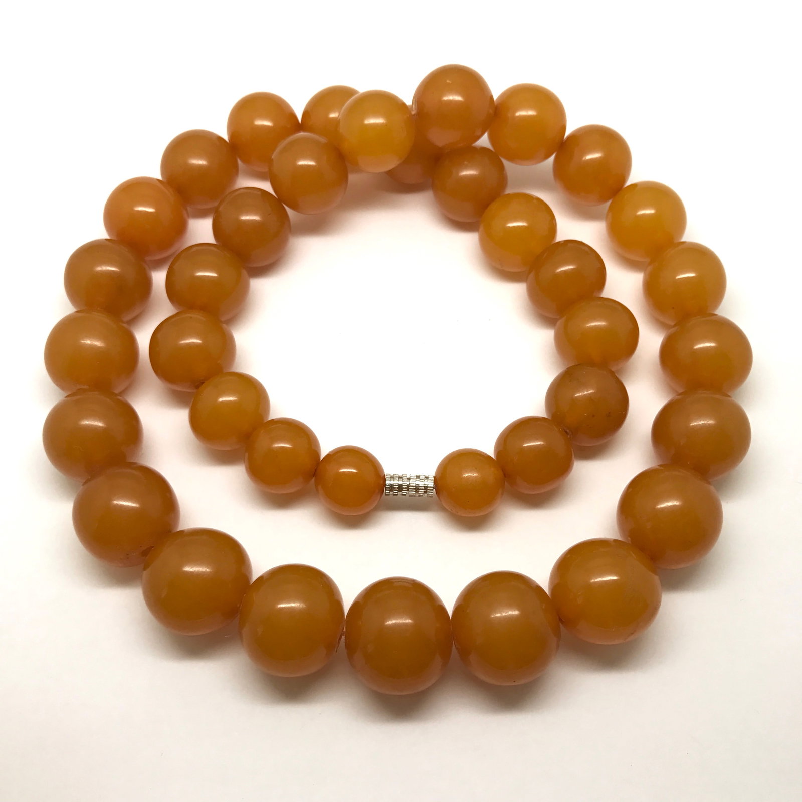 Magnificent Vintage Amber Necklace made from Round Amber beads - 8