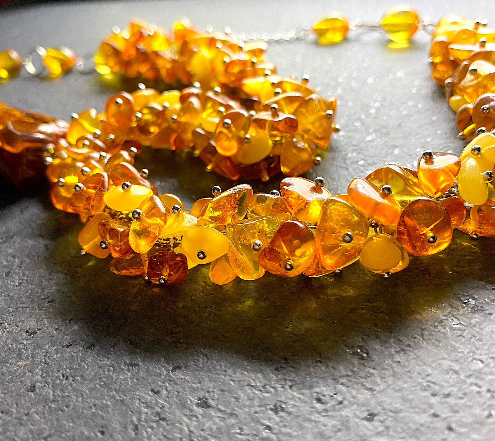 Extraordinary Vintage Amber Necklace made from Natural shaped Amber beads - 2