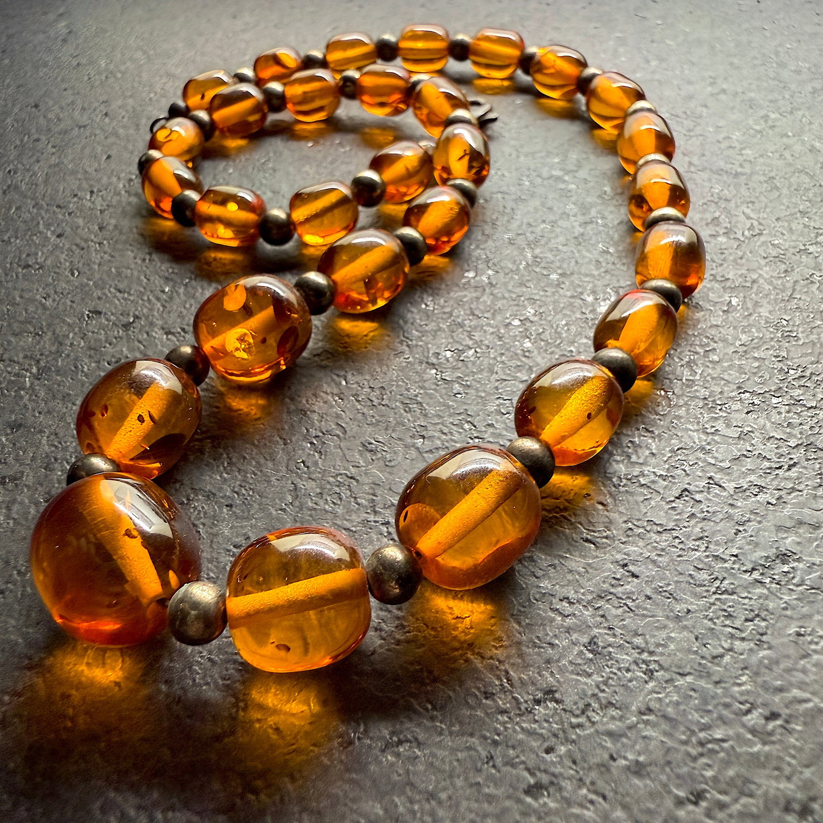 Exquisite Vintage Amber Necklace - 2