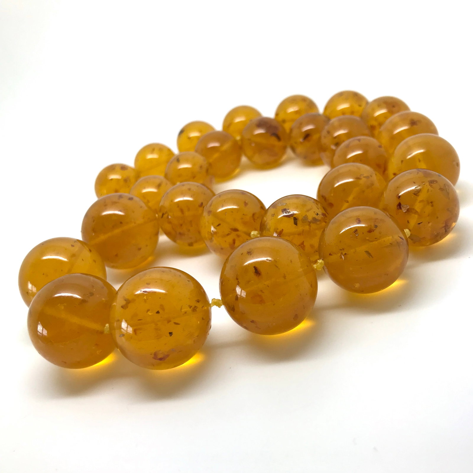 Marvellous Vintage Amber Necklace made from Round Amber beads - 6