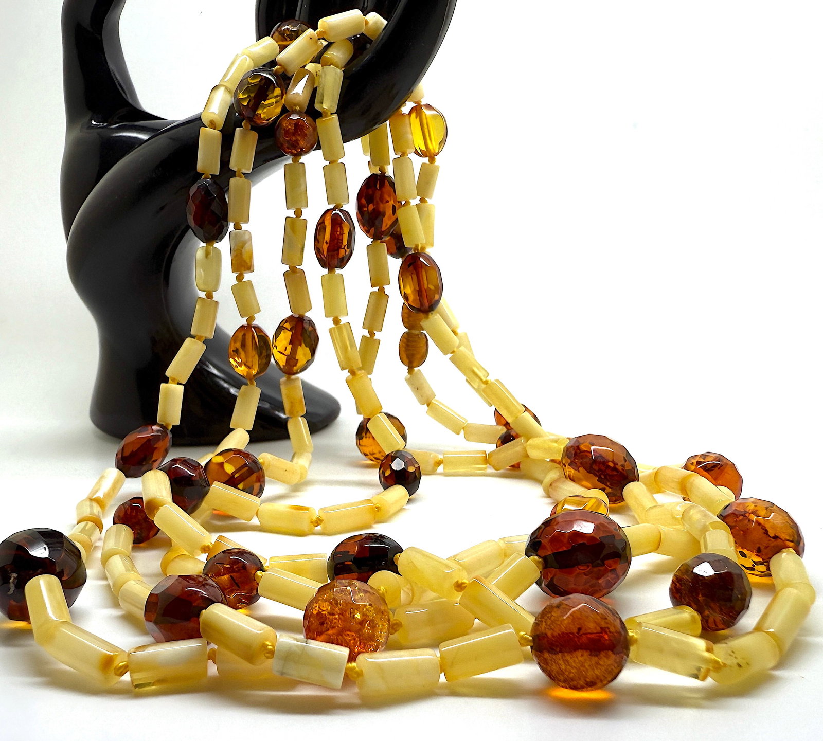 Beautiful Vintage Amber Necklace made from Hand Carved Amber beads - 7