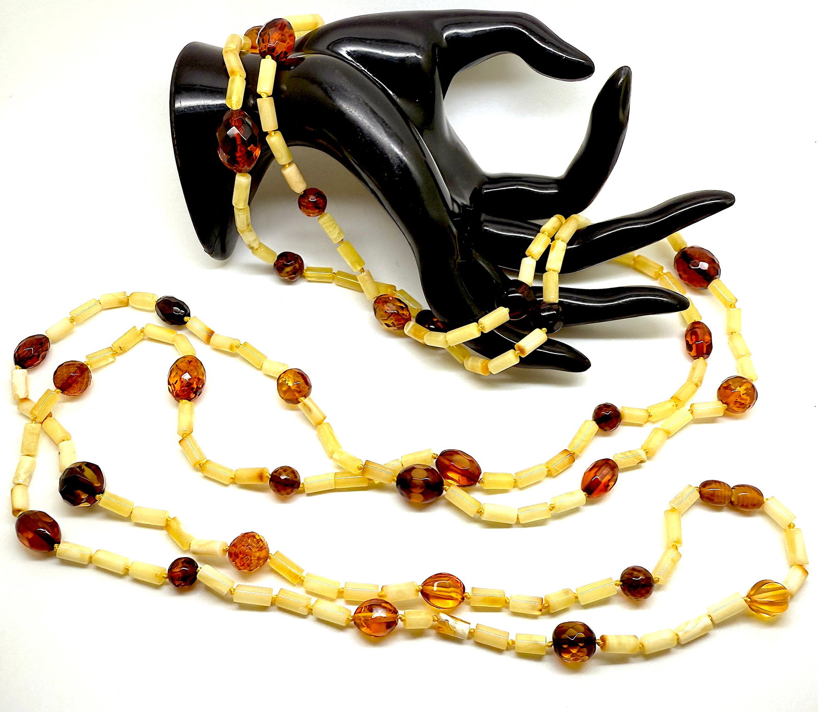 Beautiful Vintage Amber Necklace made from Hand Carved Amber beads - 8