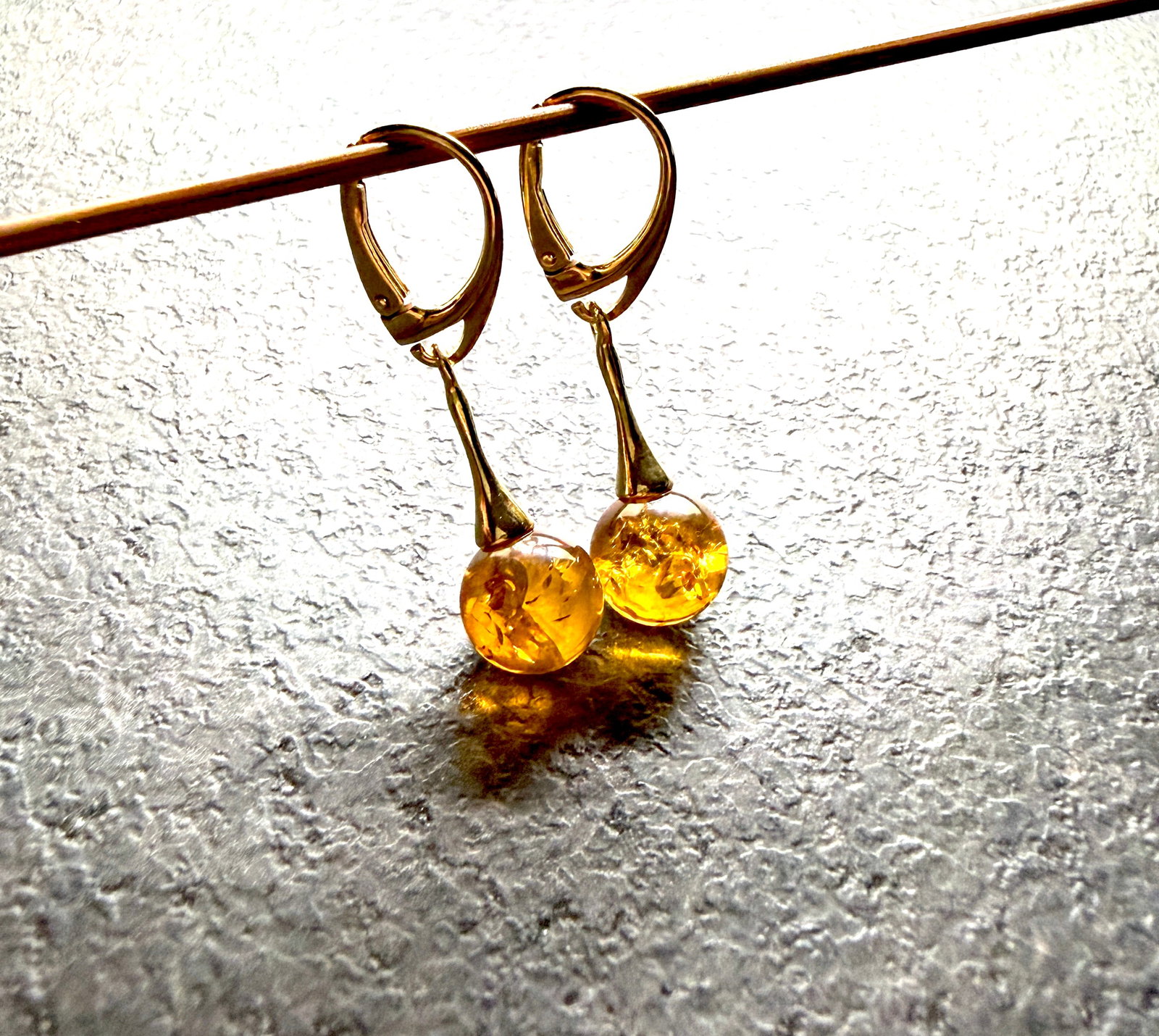 Splendid Vintage Amber Earrings - 2