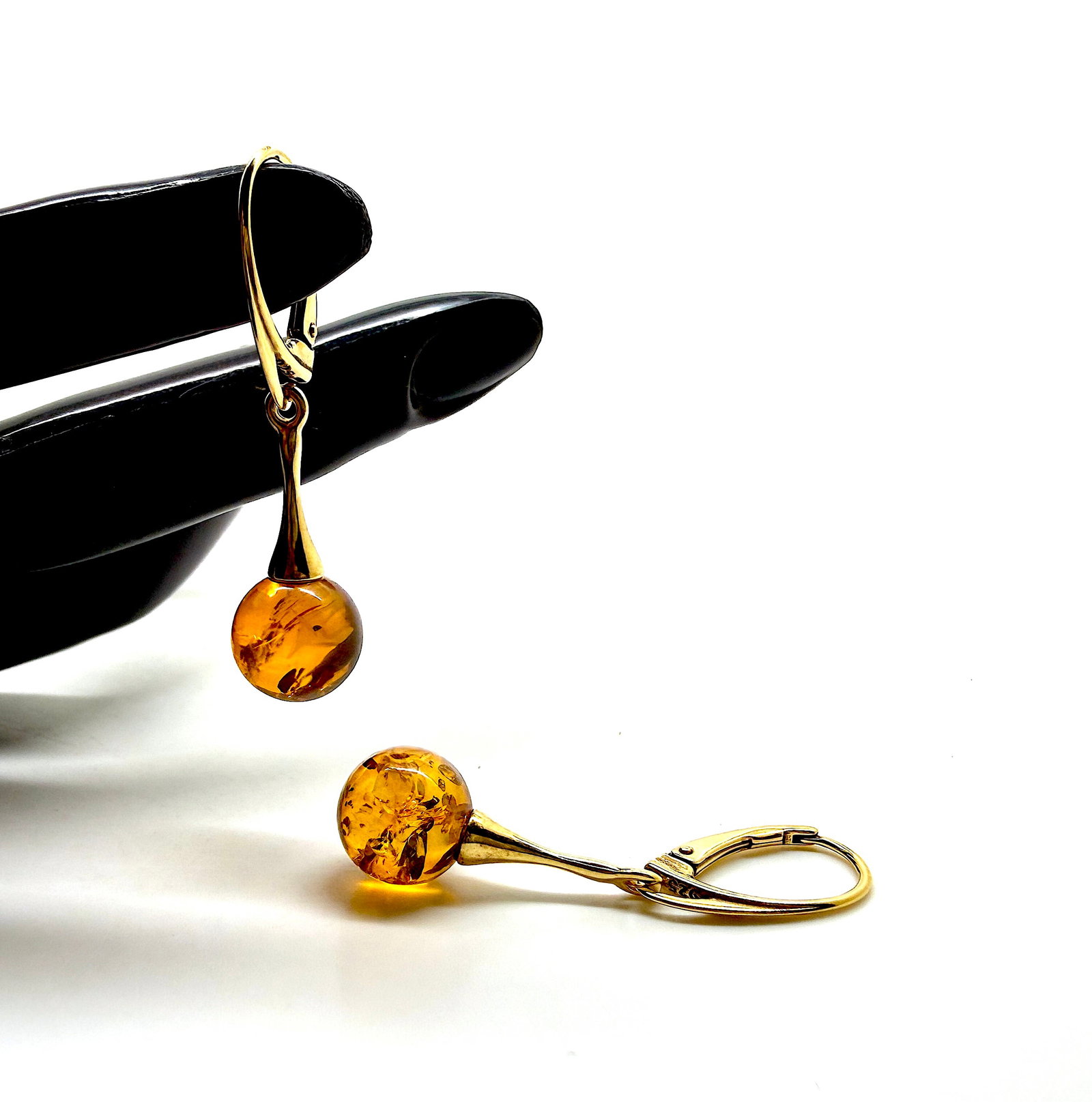 Splendid Vintage Amber Earrings - 4