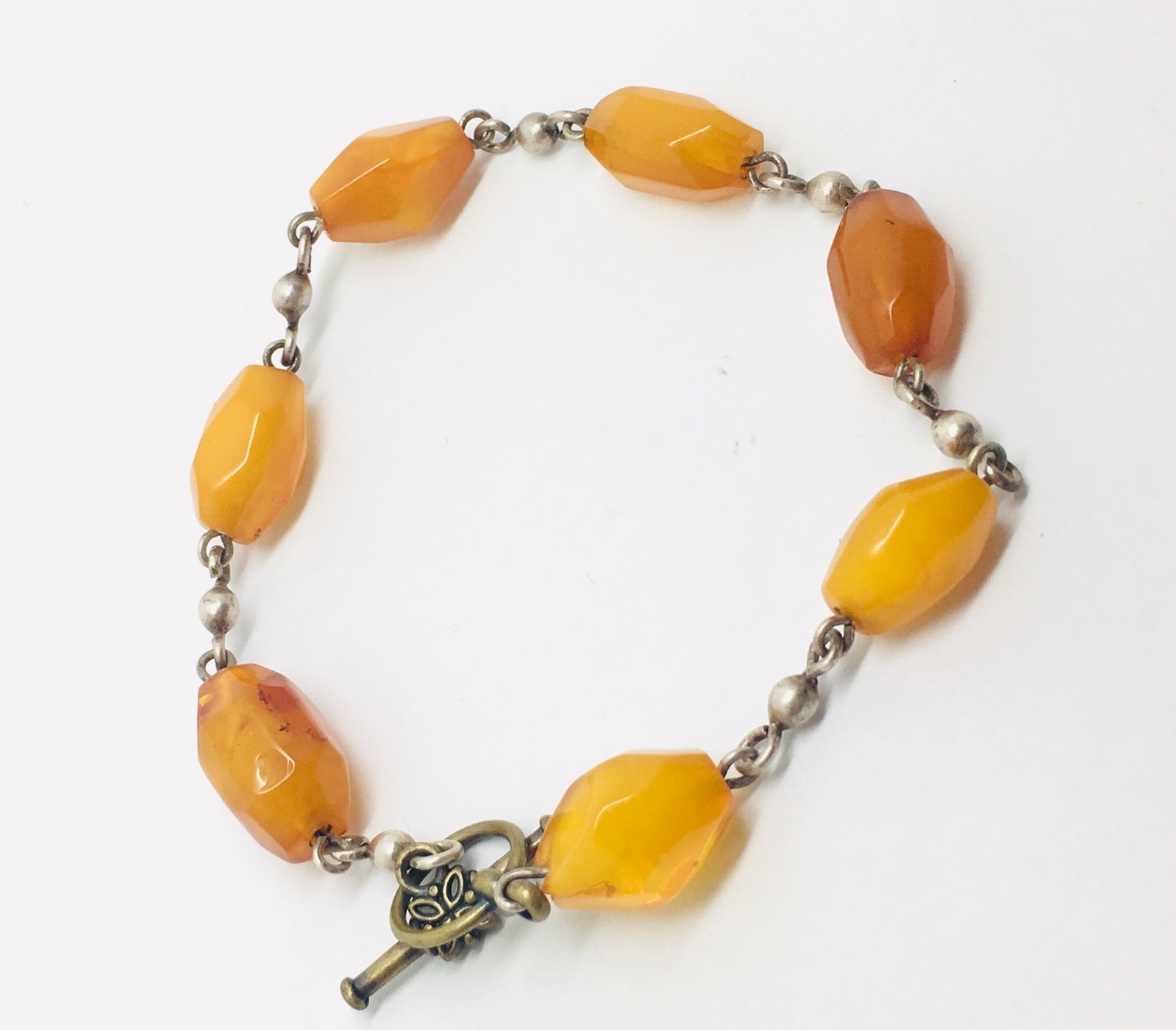Amazing Vintage Amber Bracelet made from Hand Carved Amber beads - 4