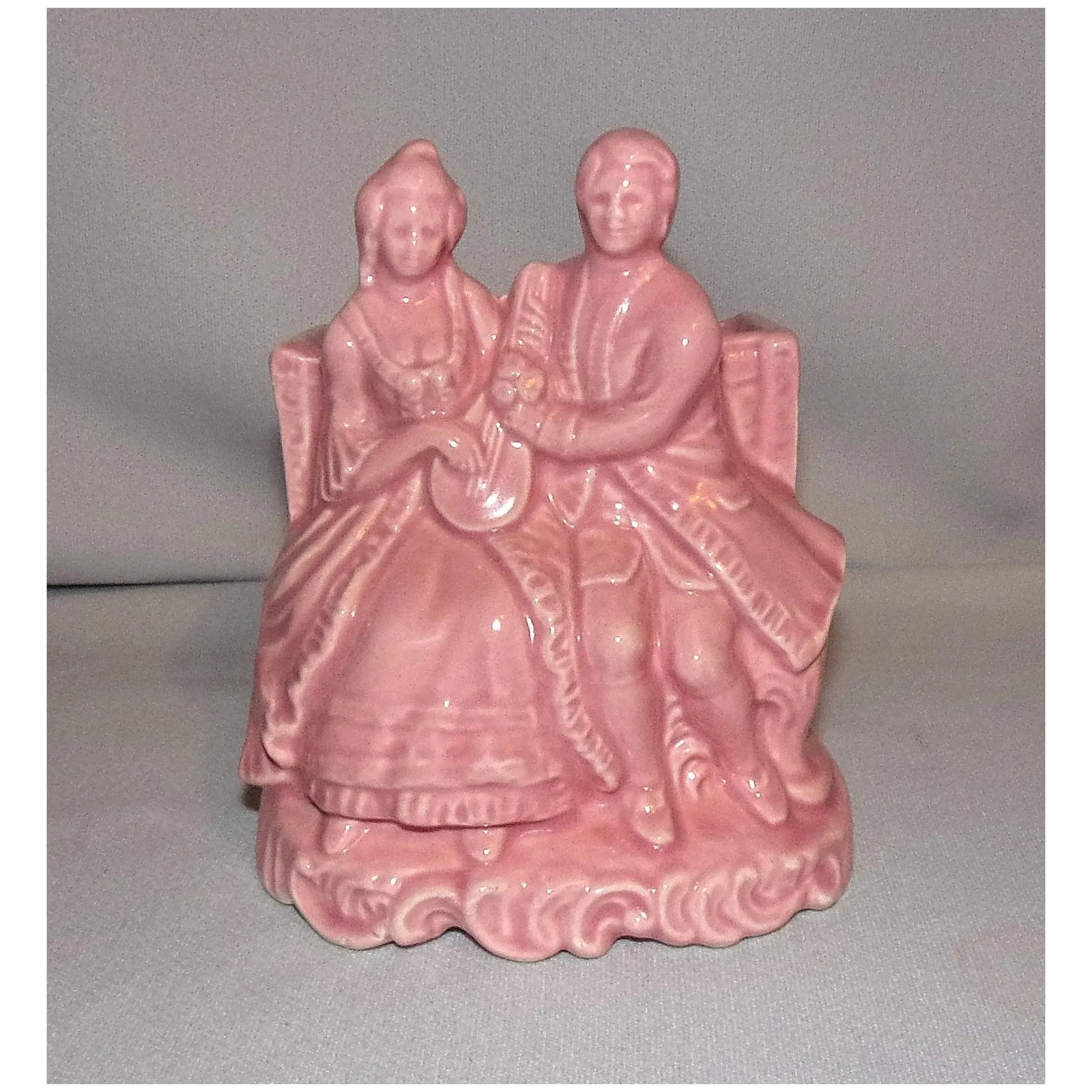 Vintage 1950s Victorian Couple Pink Pottery Planter - 7