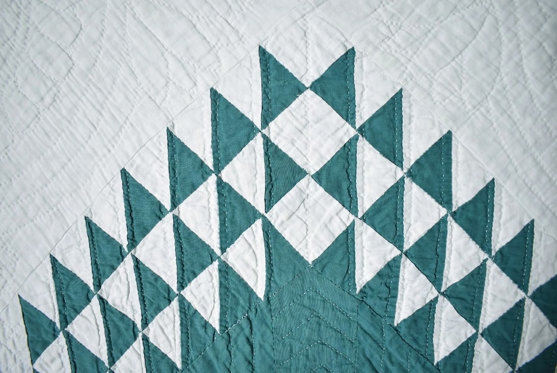 30's Green & White Tree of Life Quilt - 3
