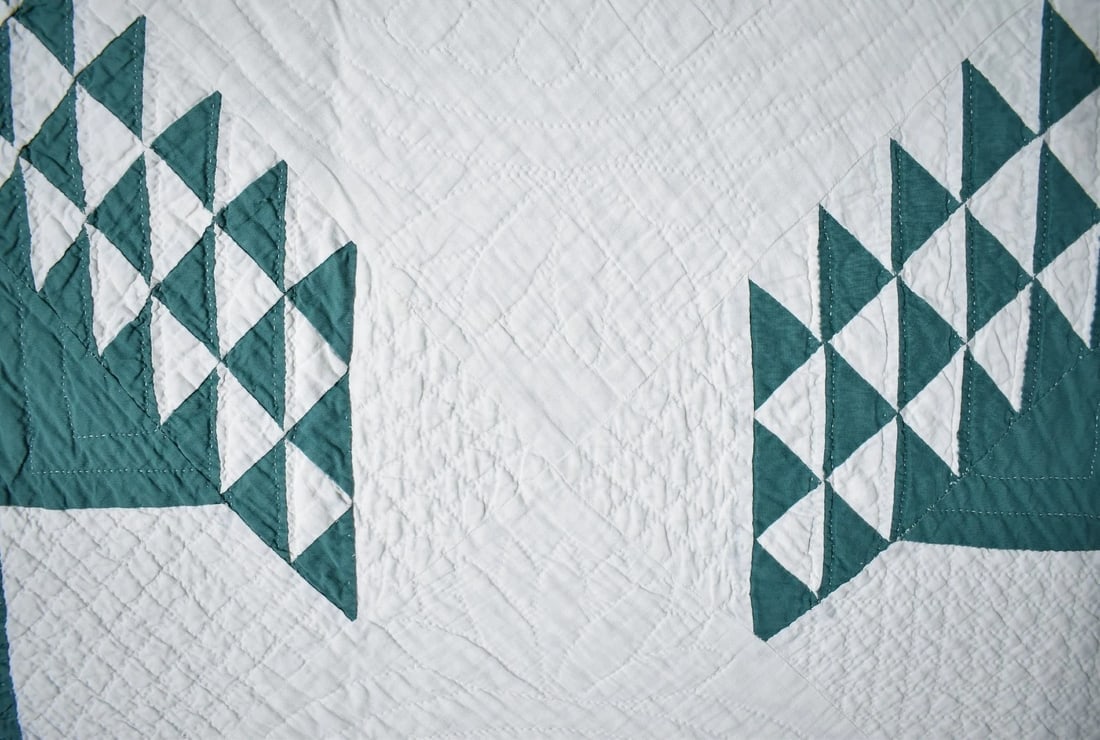 30's Green & White Tree of Life Quilt - 5