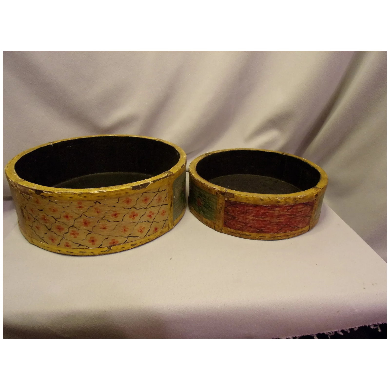 Vintage Pair of Folk Art Handmade Wood and Plaster Made Bowls - 2