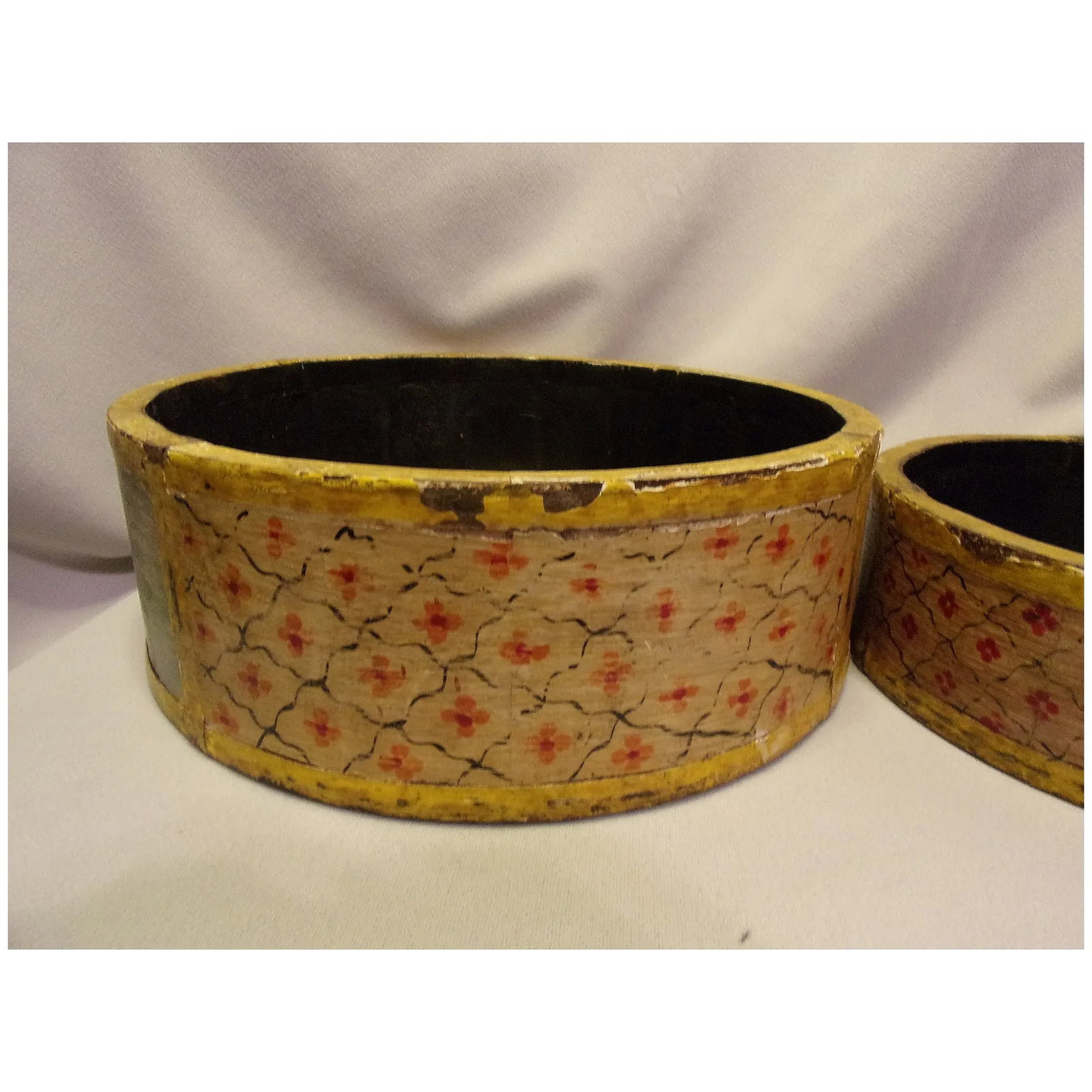 Vintage Pair of Folk Art Handmade Wood and Plaster Made Bowls - 7