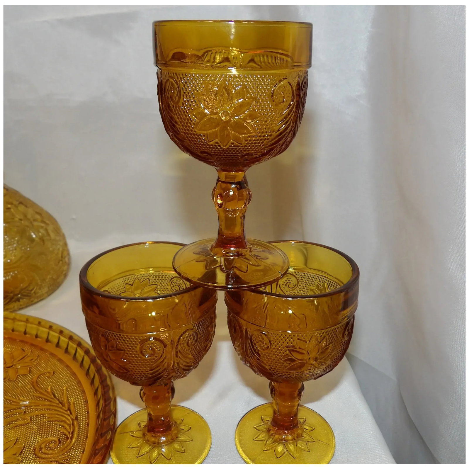 Tiara Sandwich Amber Decanter with Tray and Glasses - 7