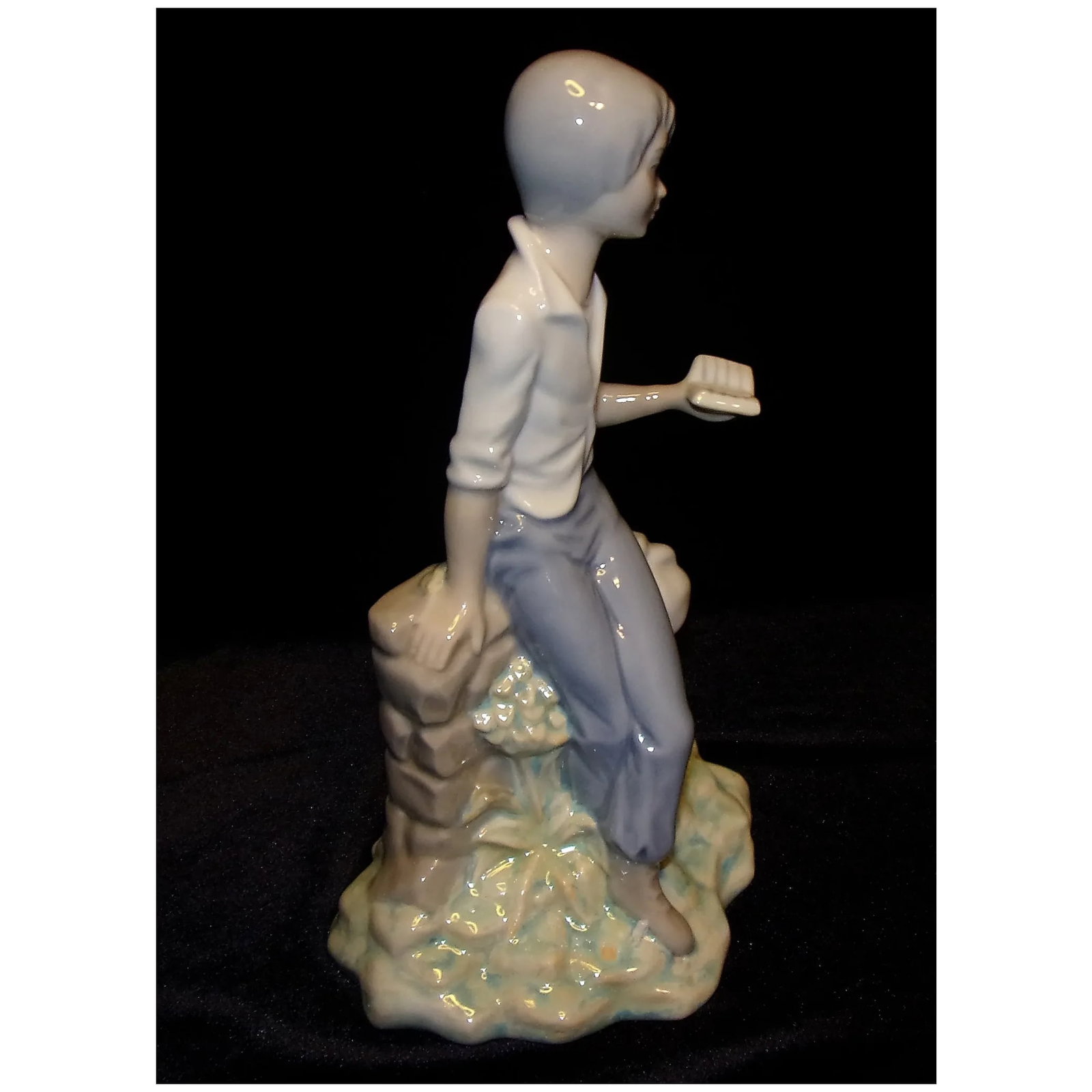 Vintage Tengra Spanish Porcelain Figurine of Young Girl Reading Book - 3