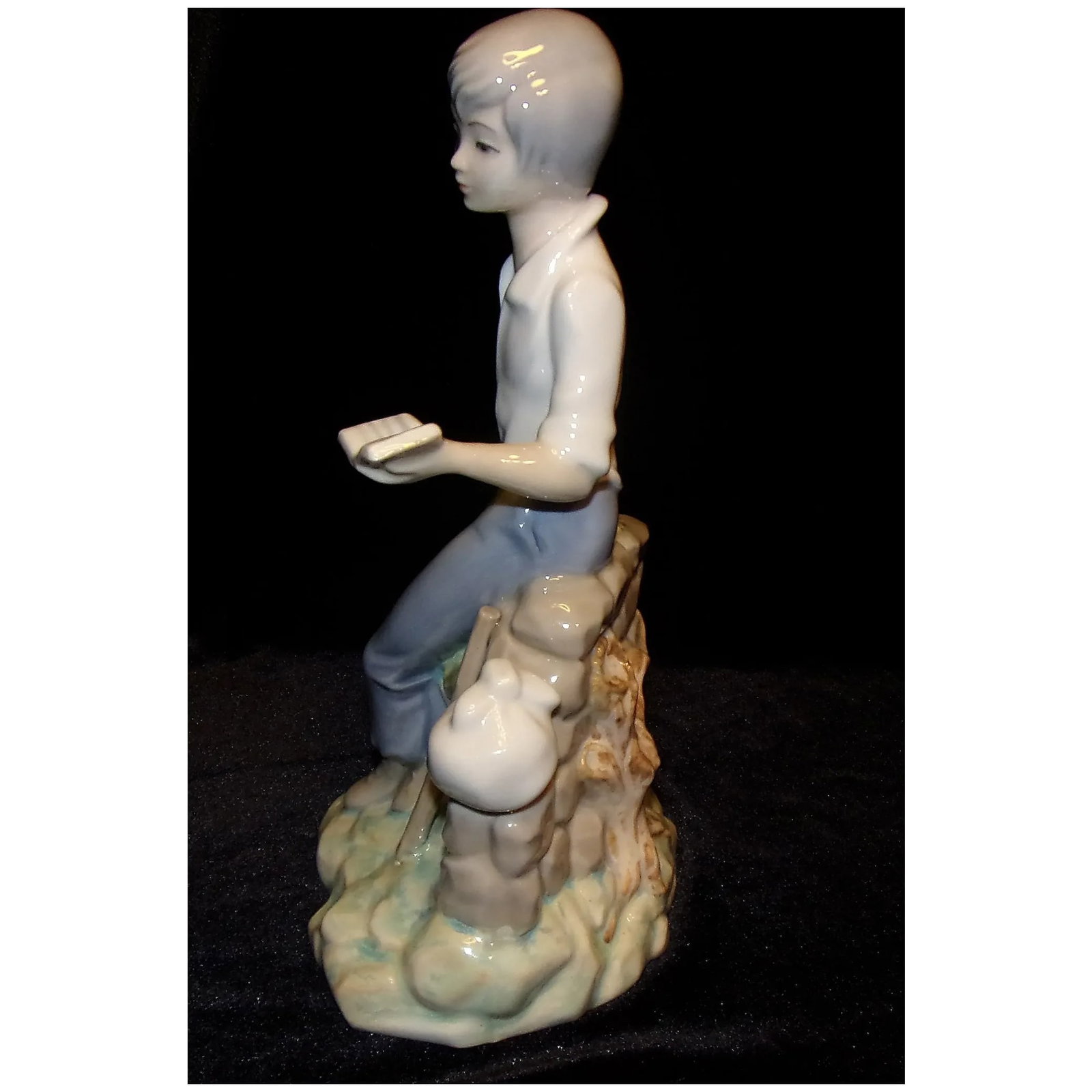 Vintage Tengra Spanish Porcelain Figurine of Young Girl Reading Book - 5