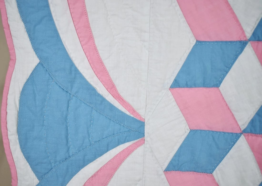 Graphic 40's Tumbling Blocks Quilt - 5