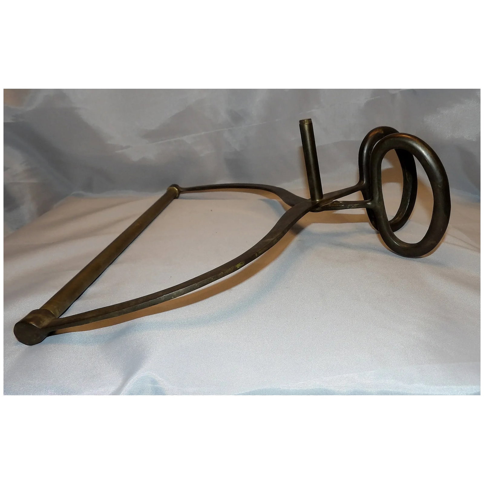 Vintage Brass Decorative Ice Block Tongs Towel Bar - 4
