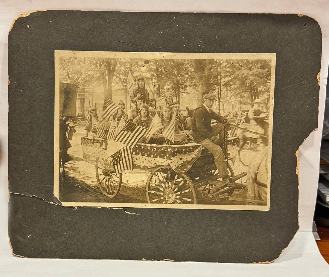 Patriotic Photograph Women Dressed as Native Americans w American Flags 1912 - 2