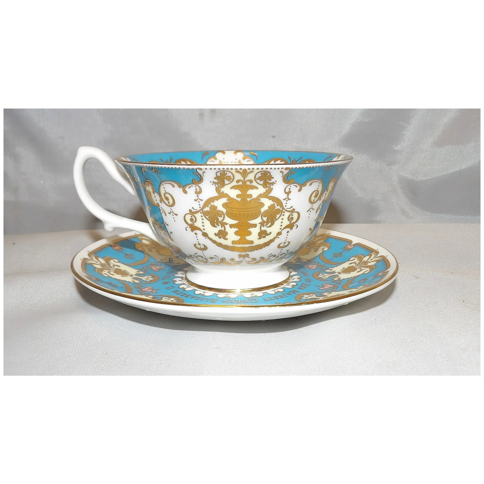 Royal Collection Bone China Cabinet Cup & Saucer Golden Jubilee of Queen Victoria - 4
