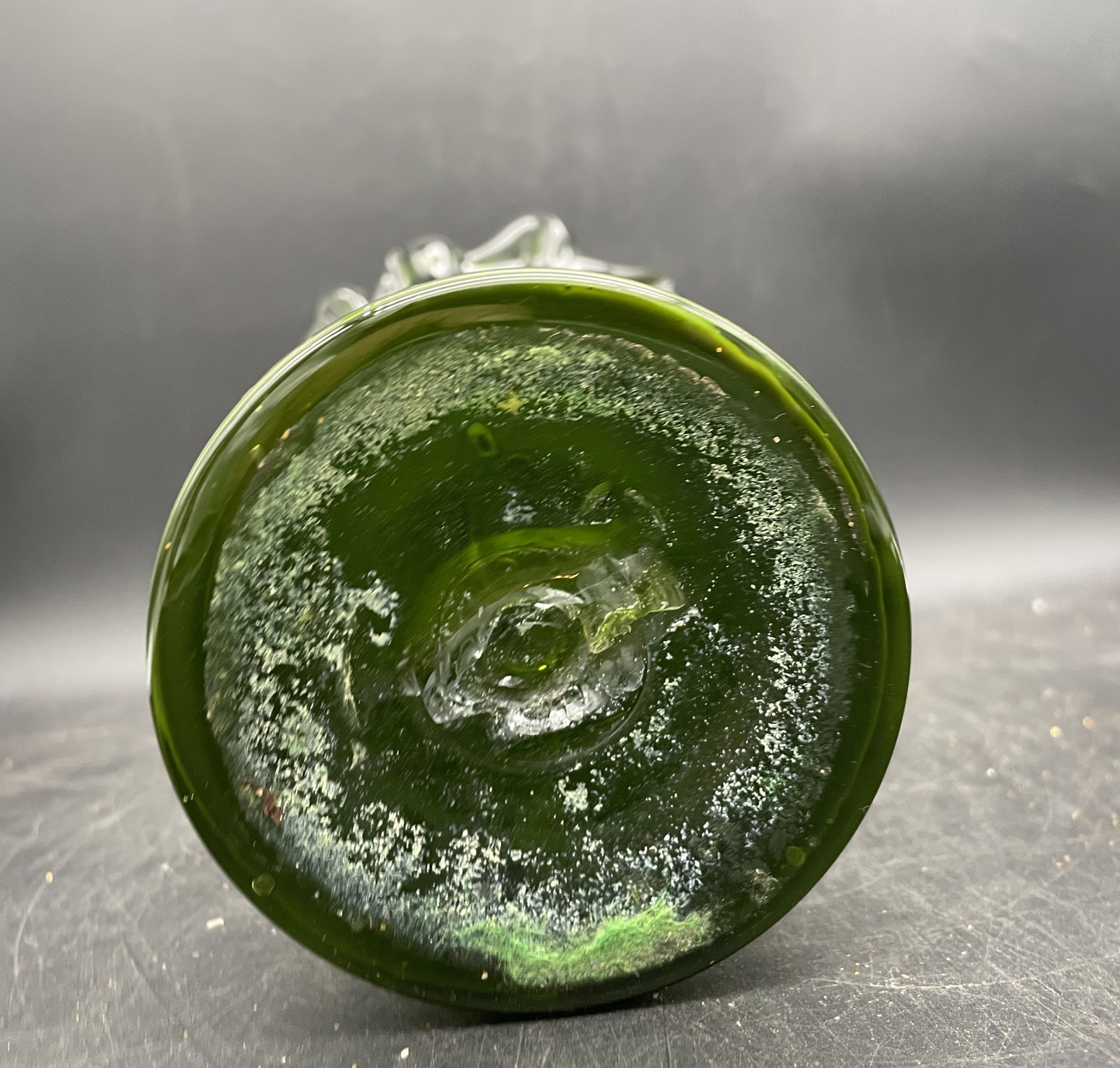Large Green Swung Glass Art Glsss Vase 11" - 7