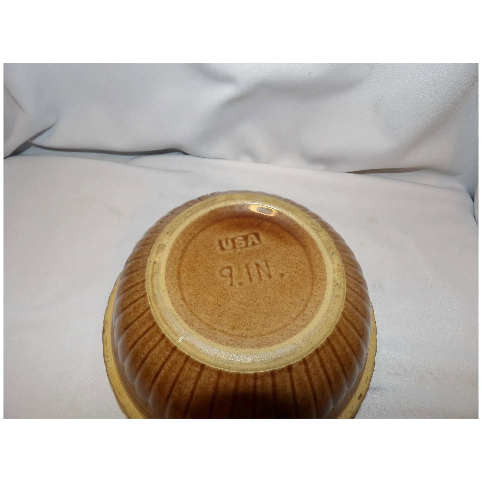 Vintage Crock/Stoneware Shoulder Bowl - 7