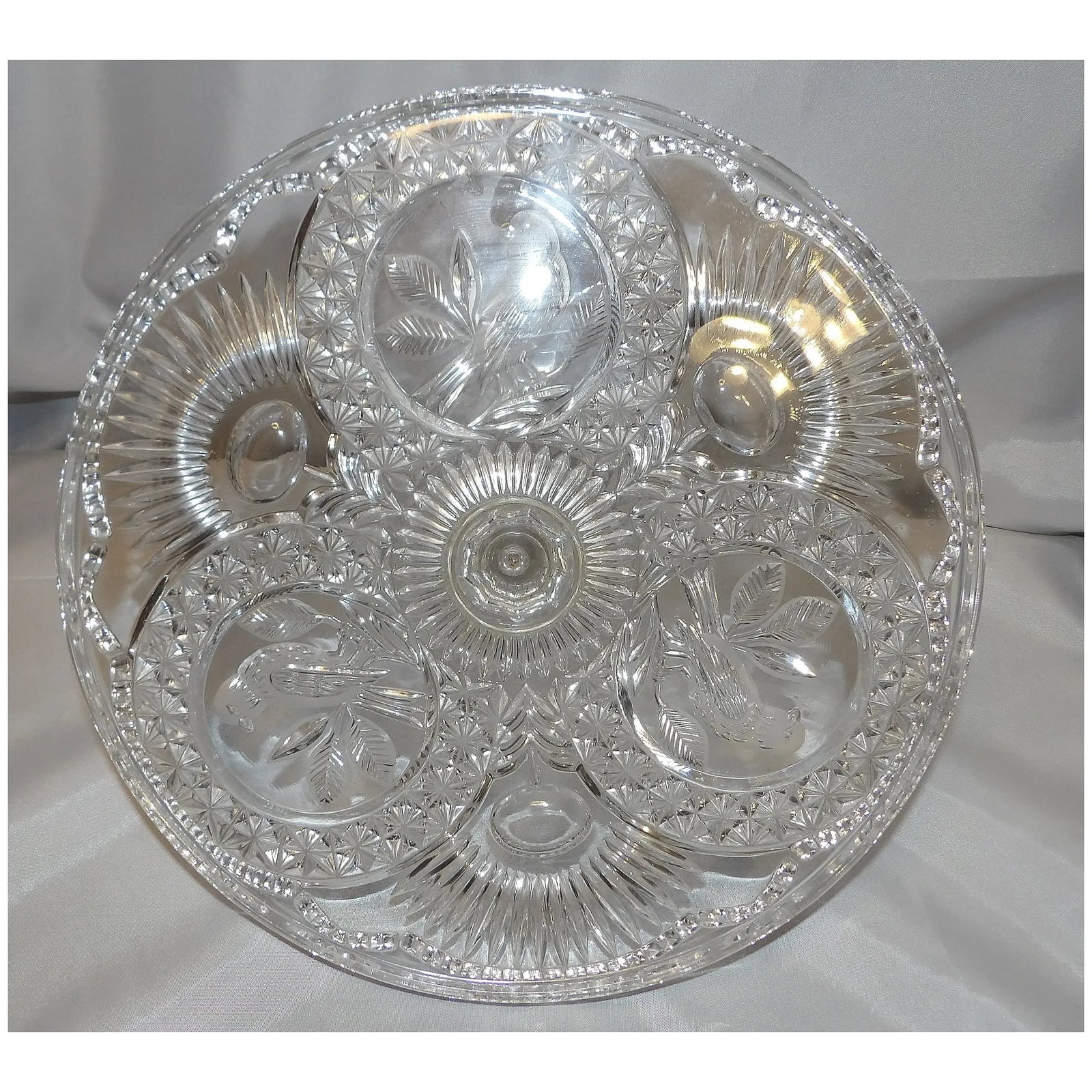 12" Diameter Cake Stand/Pedestal The Byrdes Collection by Hofbauer - 2