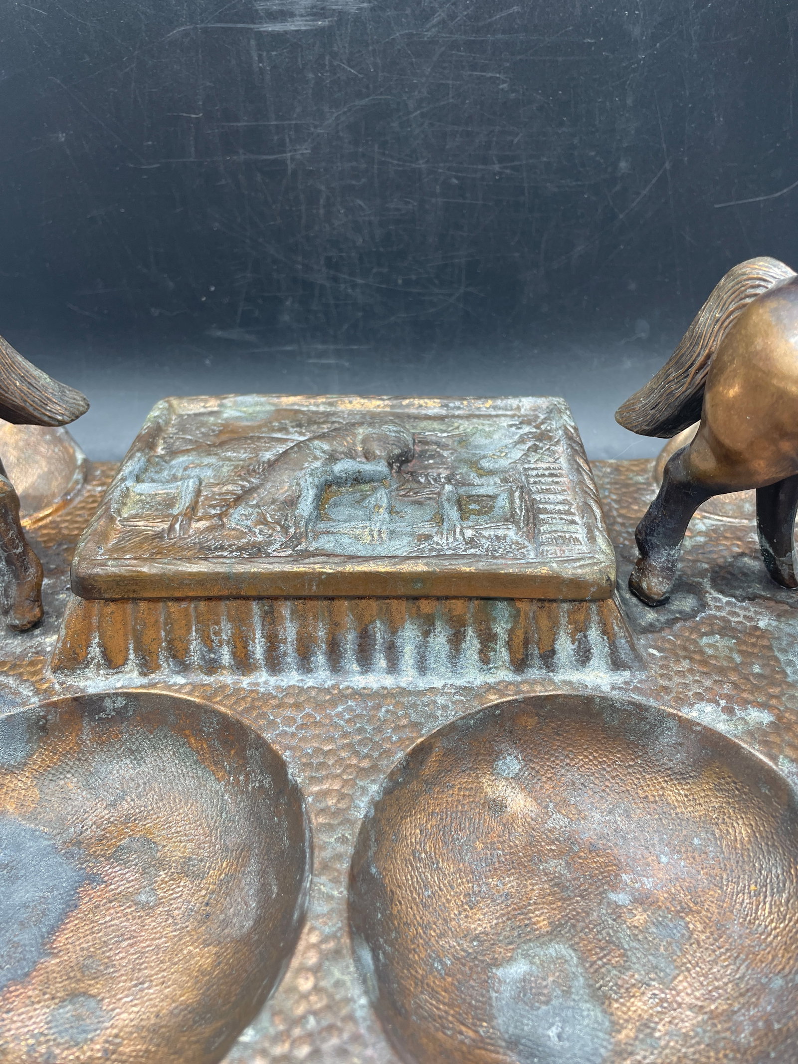 Vintage Cast Western, Equestrian Theme Two Horse Double Pipe Rest & Ashtray w Cast Covered Box - 3