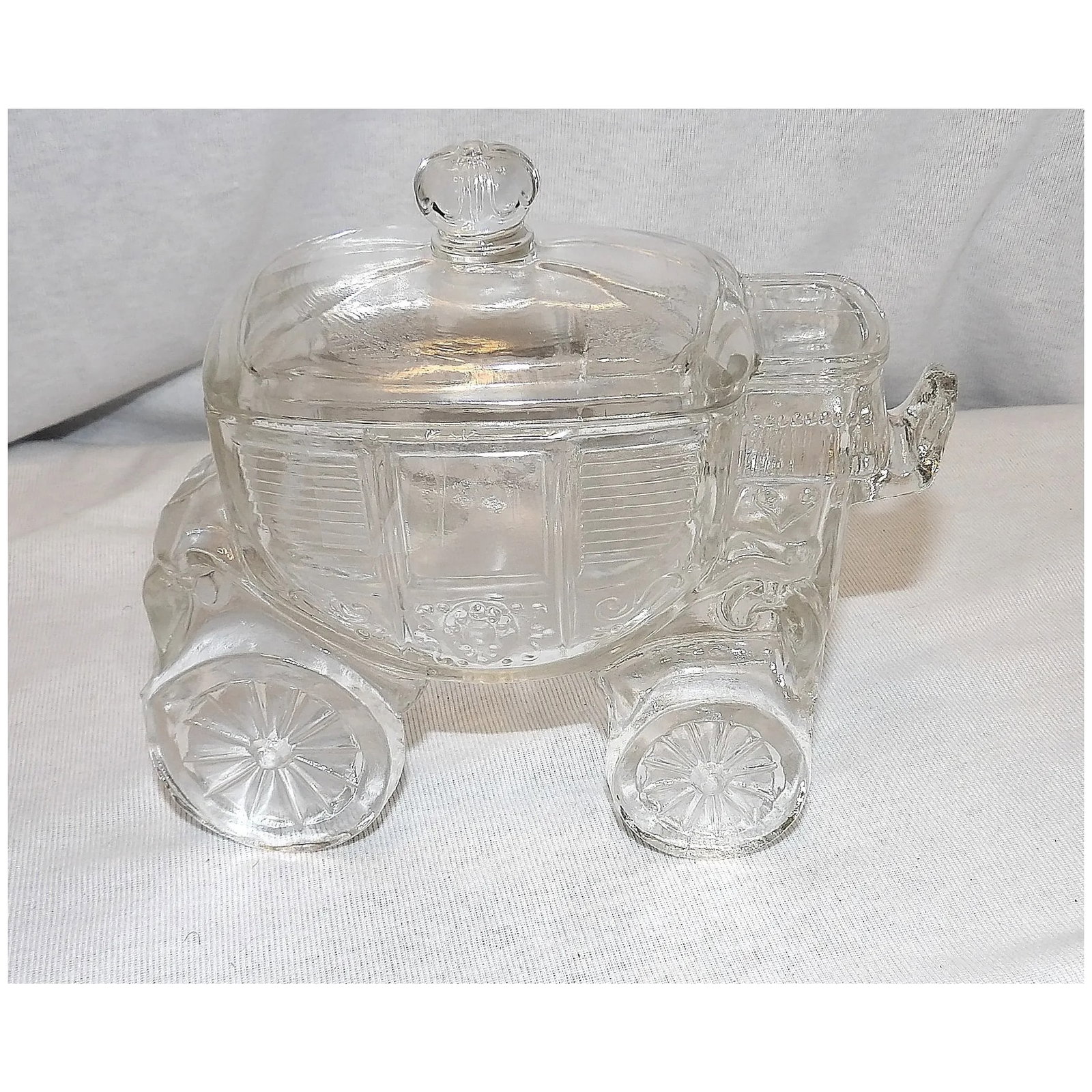 Vintage 1970's L. E. Smith Glass Stagecoach with Lid Candy Dish - 7