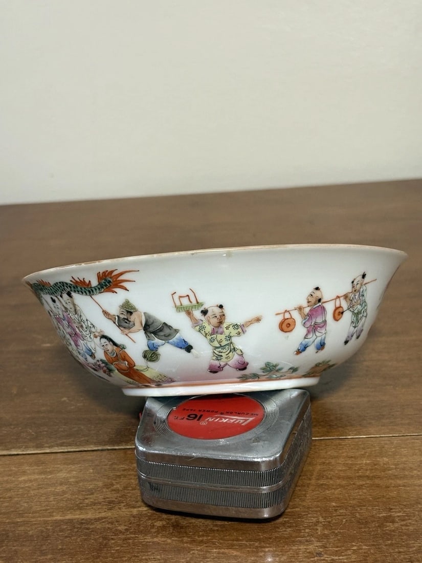 Chinese Porcelain Famille Rose Bowl - 4