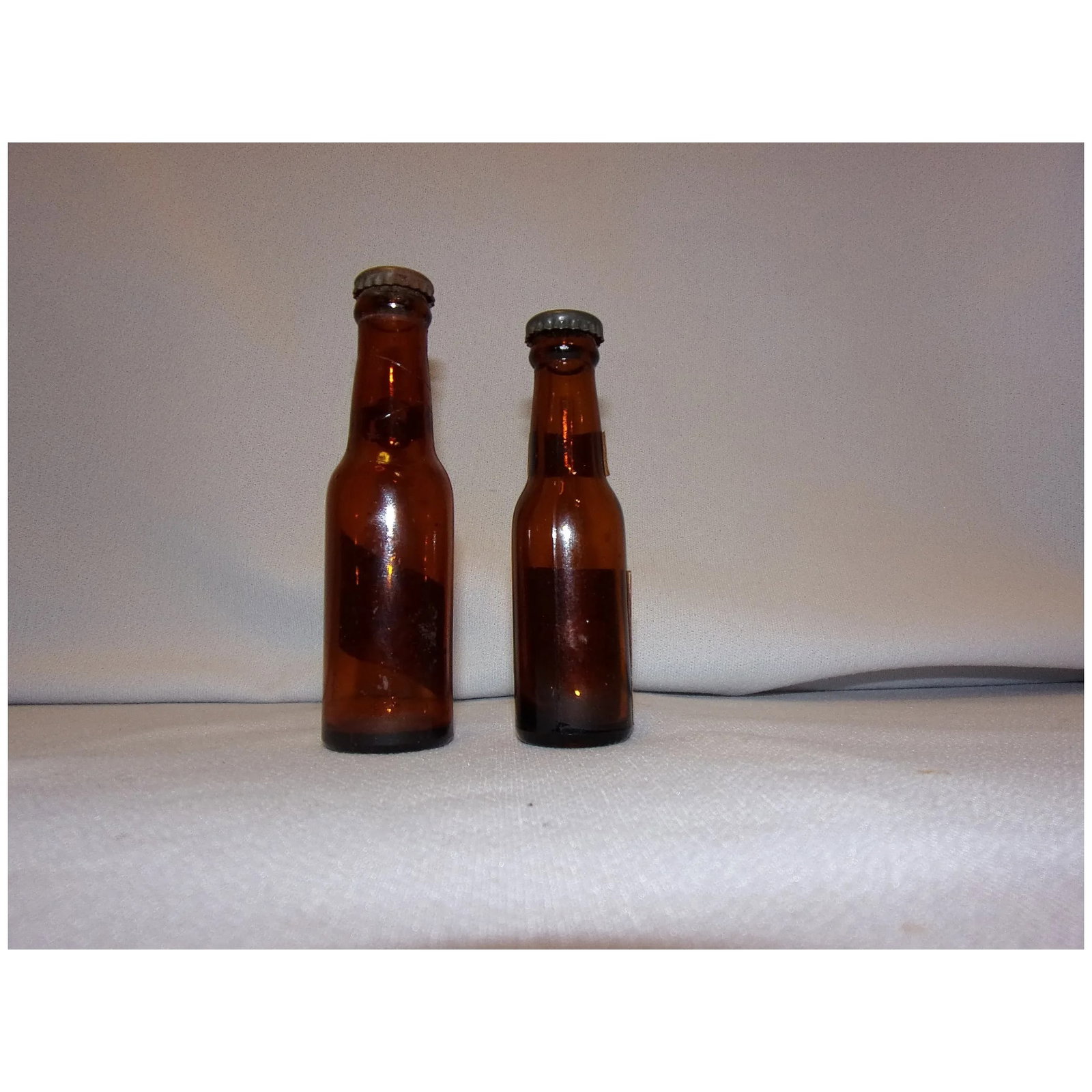 Vintage Falstaff and Schlitz Salt and Pepper Beer Bottles - 4