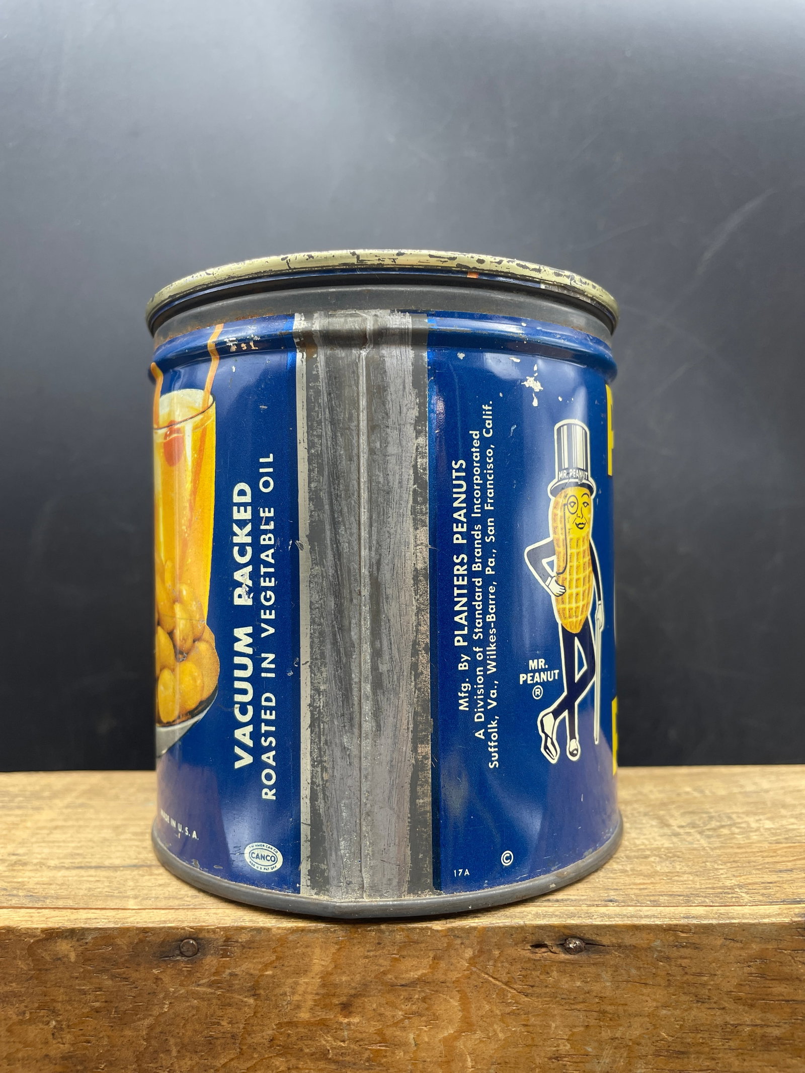 HTF 1938 LARGE ONE POUND PLANTERS COCKTAIL PEANUT KEY-WIND TIN - 4